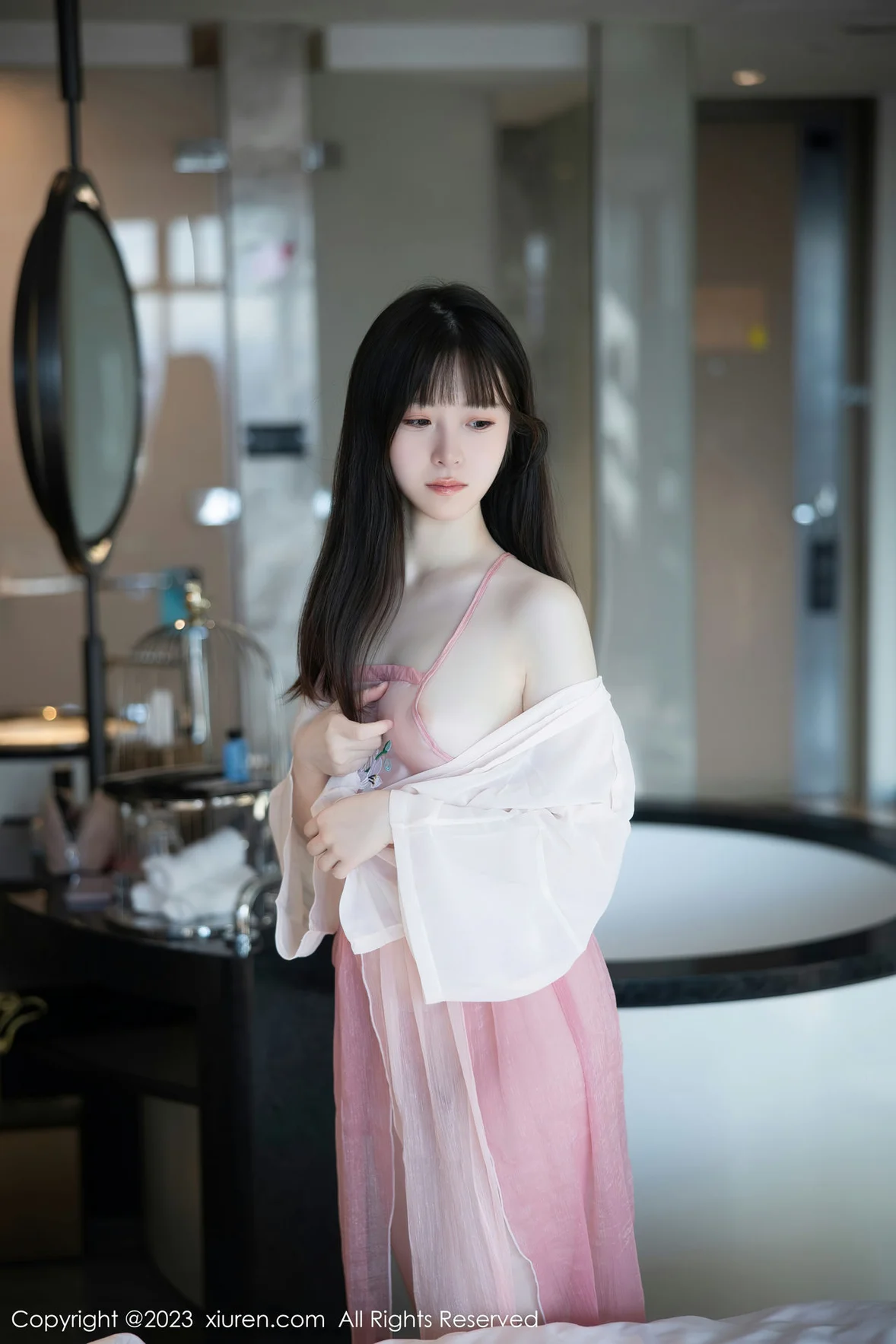  XiuRen 秀人 No.6926 林悠悠 首套写真粉色古装 [78P]第6张