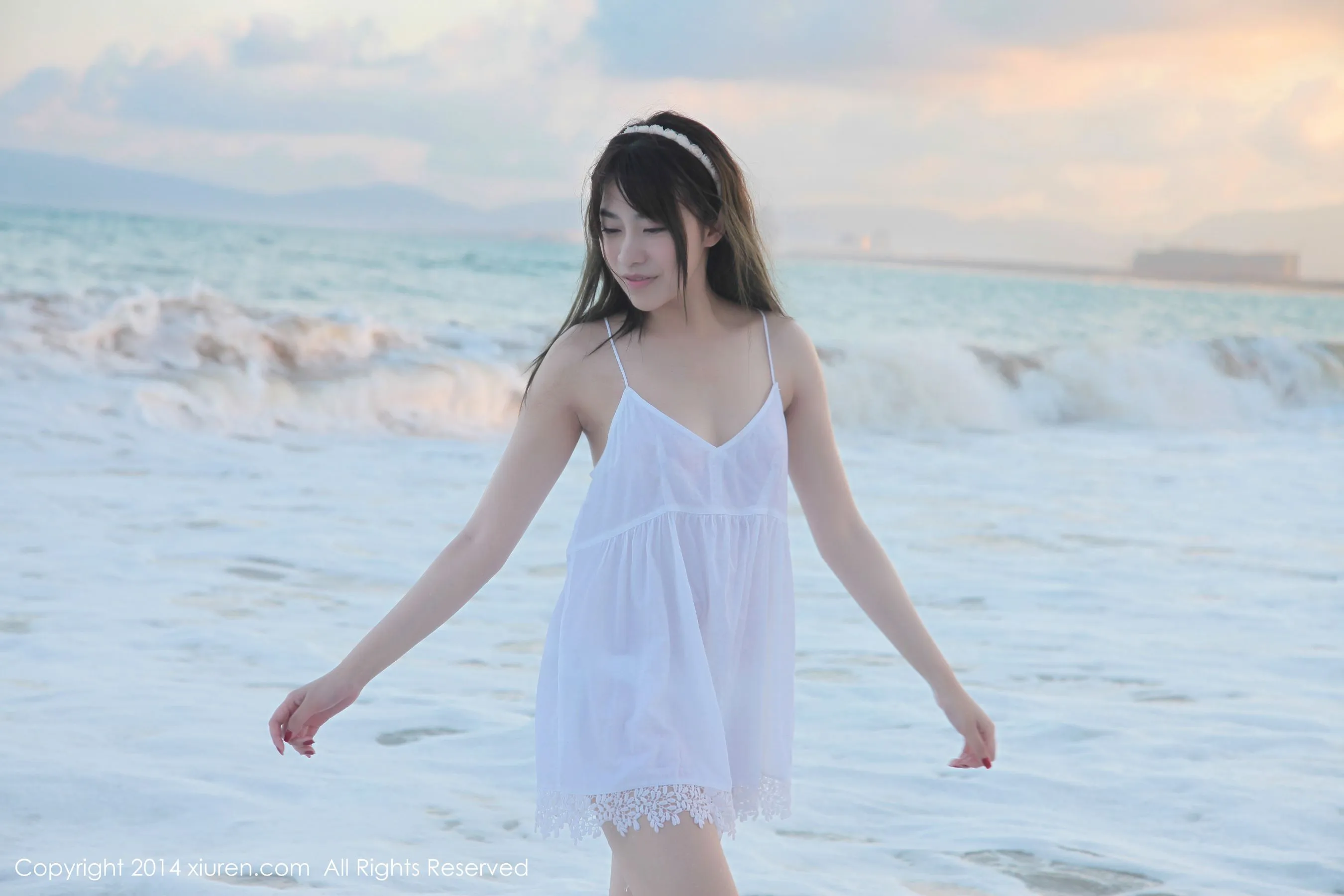 许诺Sabrina《海边小清新系列》 秀人网 No.167第14张