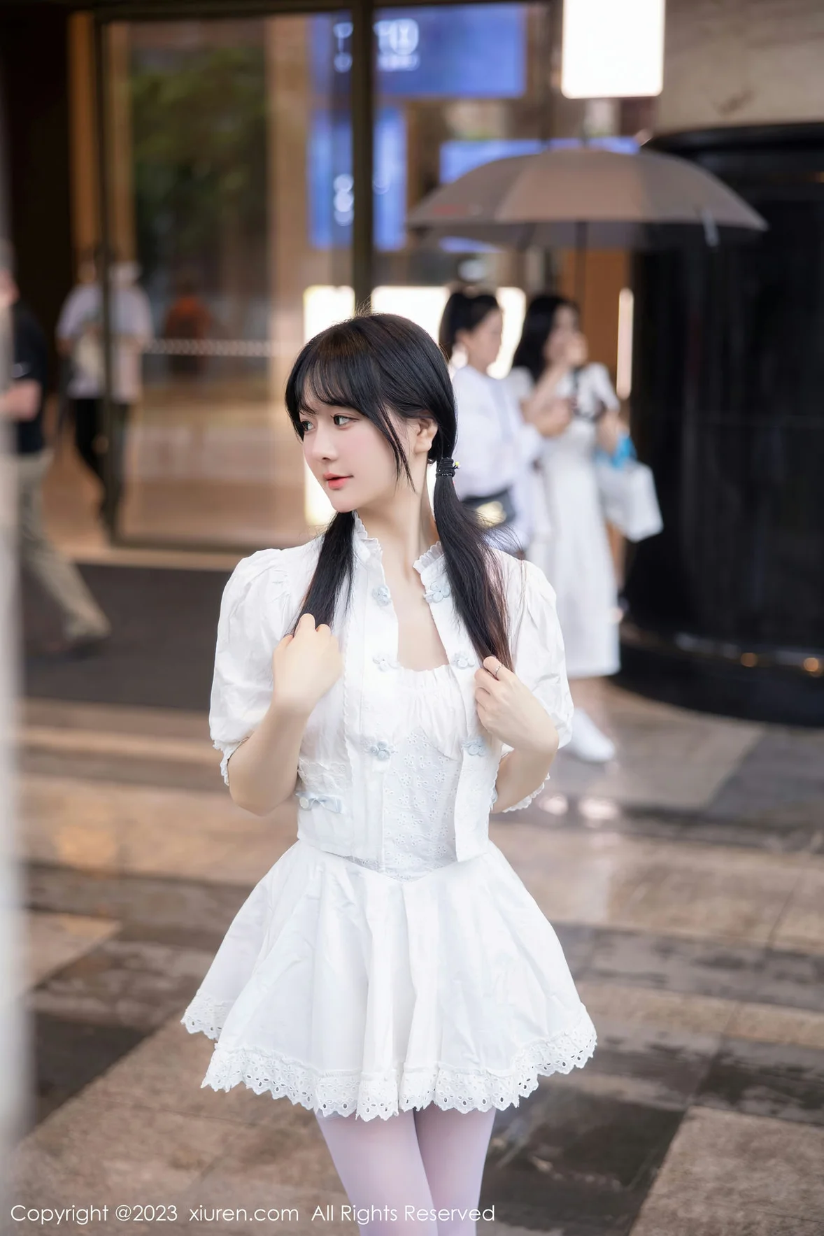  XiuRen 秀人 No.6933 幼幼 连衣短裙性感写真 [84P]第3张