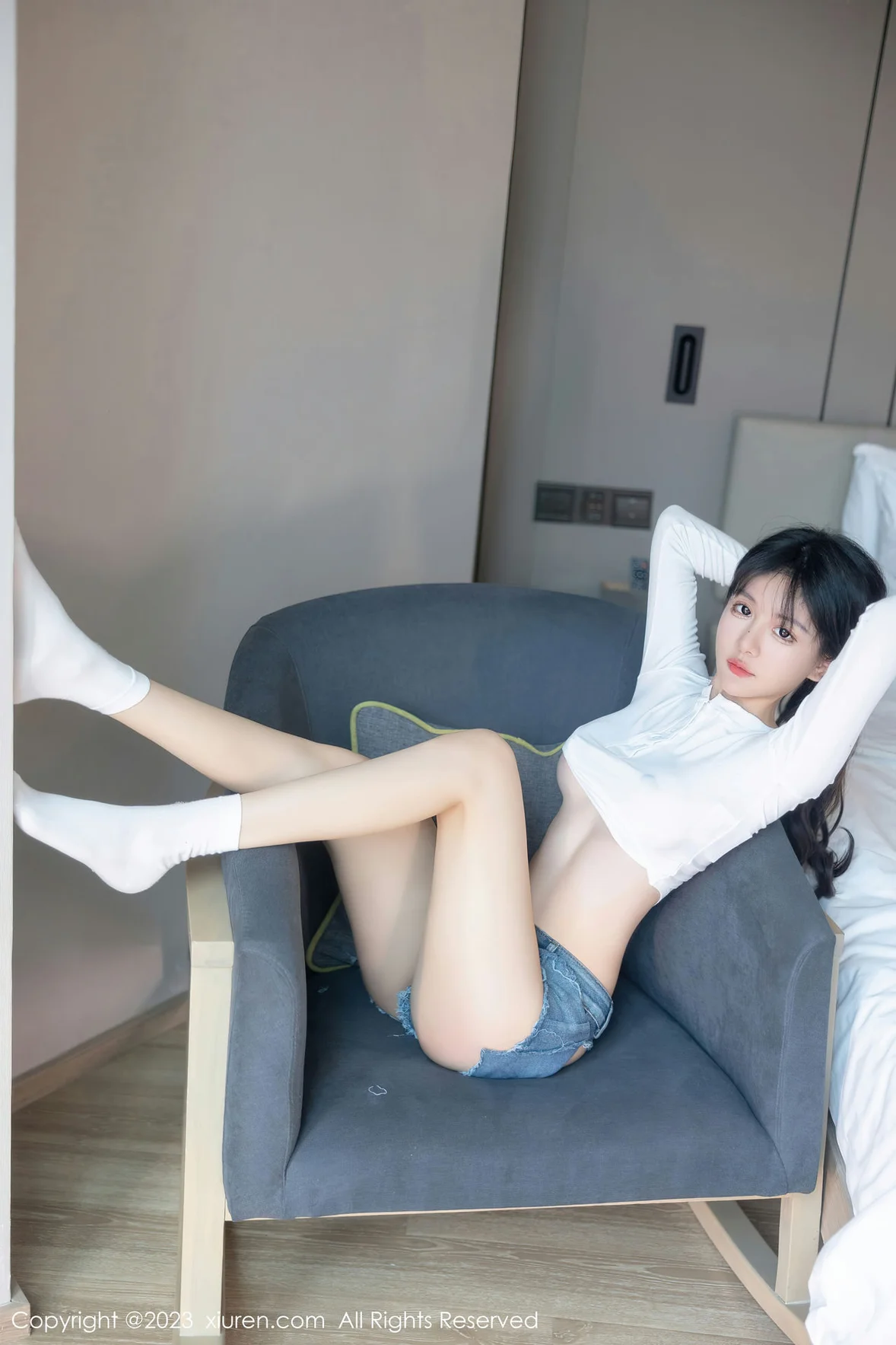  XiuRen 秀人 No.7010 幼幼 清纯少女性感写真 [89P]第9张