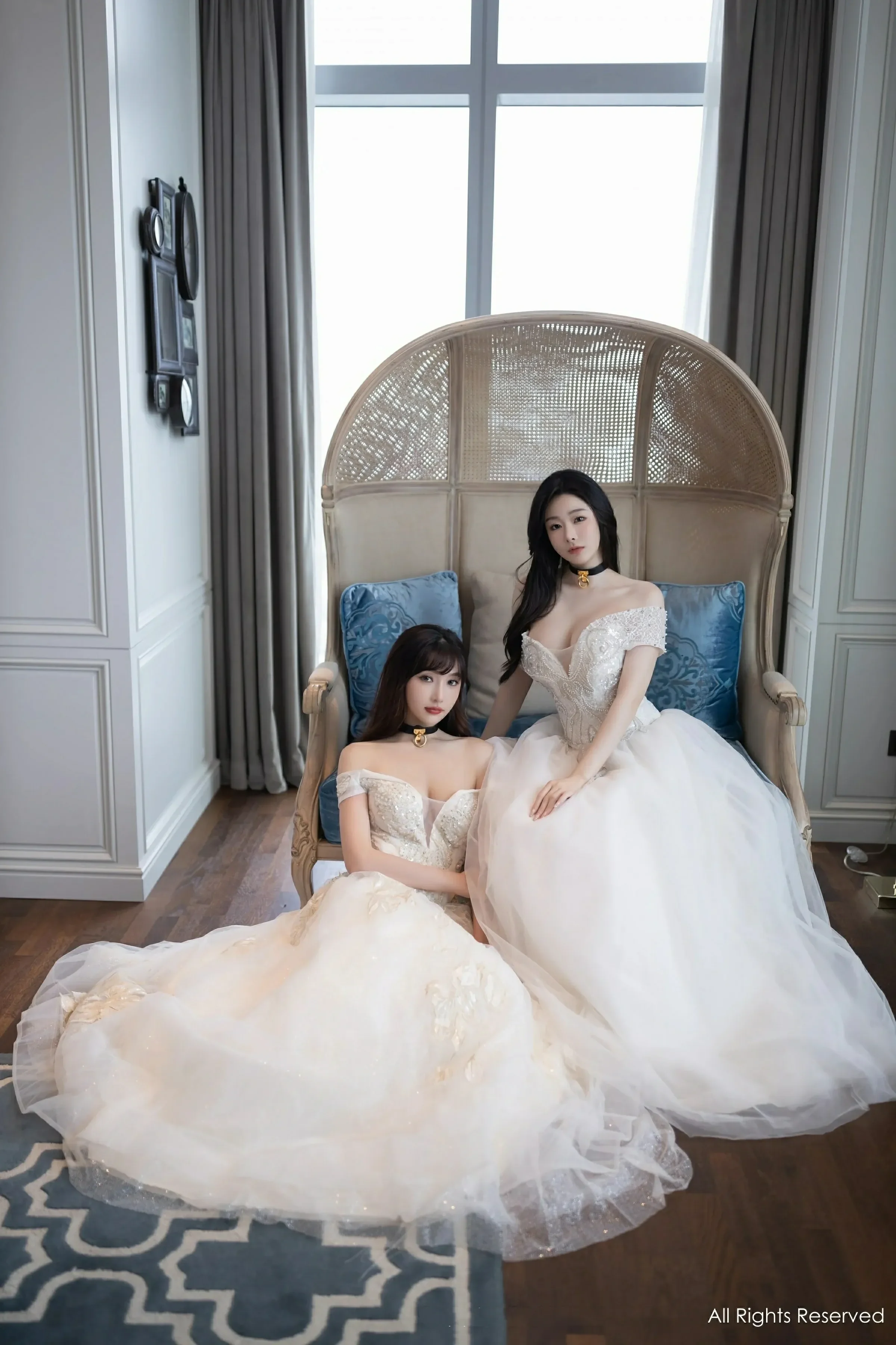  XiuRen 秀人 No.9240 小逗逗&陆萱萱 [80P]第2张