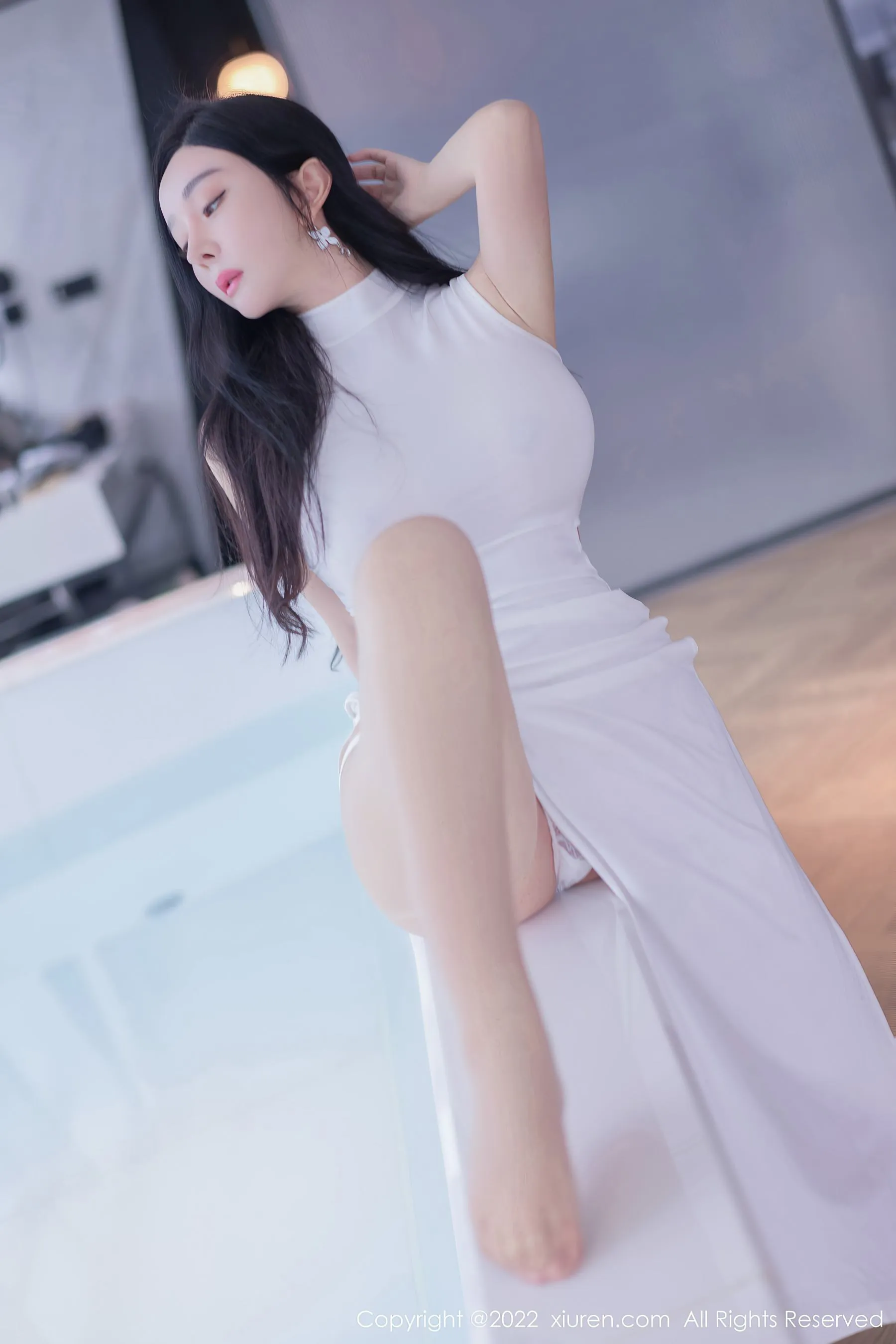  秀人网 No.4855 允爾 美臀美腿丰乳写真第16张