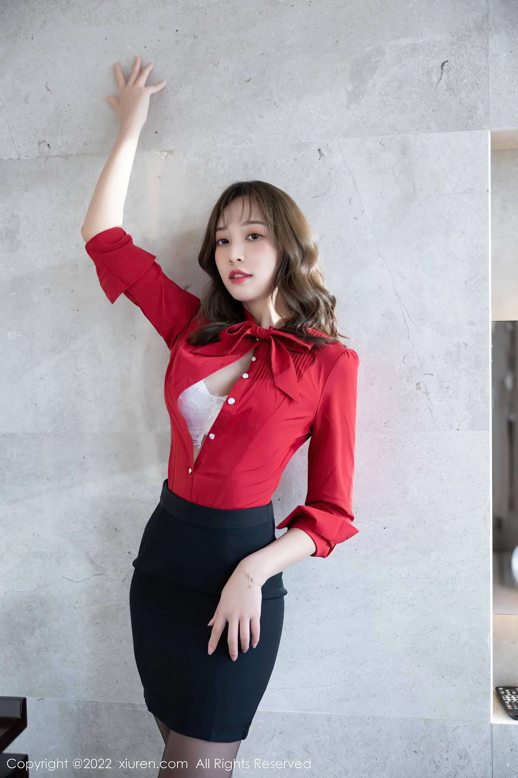  秀人网 No.4867 郑颖姗Bev 黑丝美腿美胸写真第23张