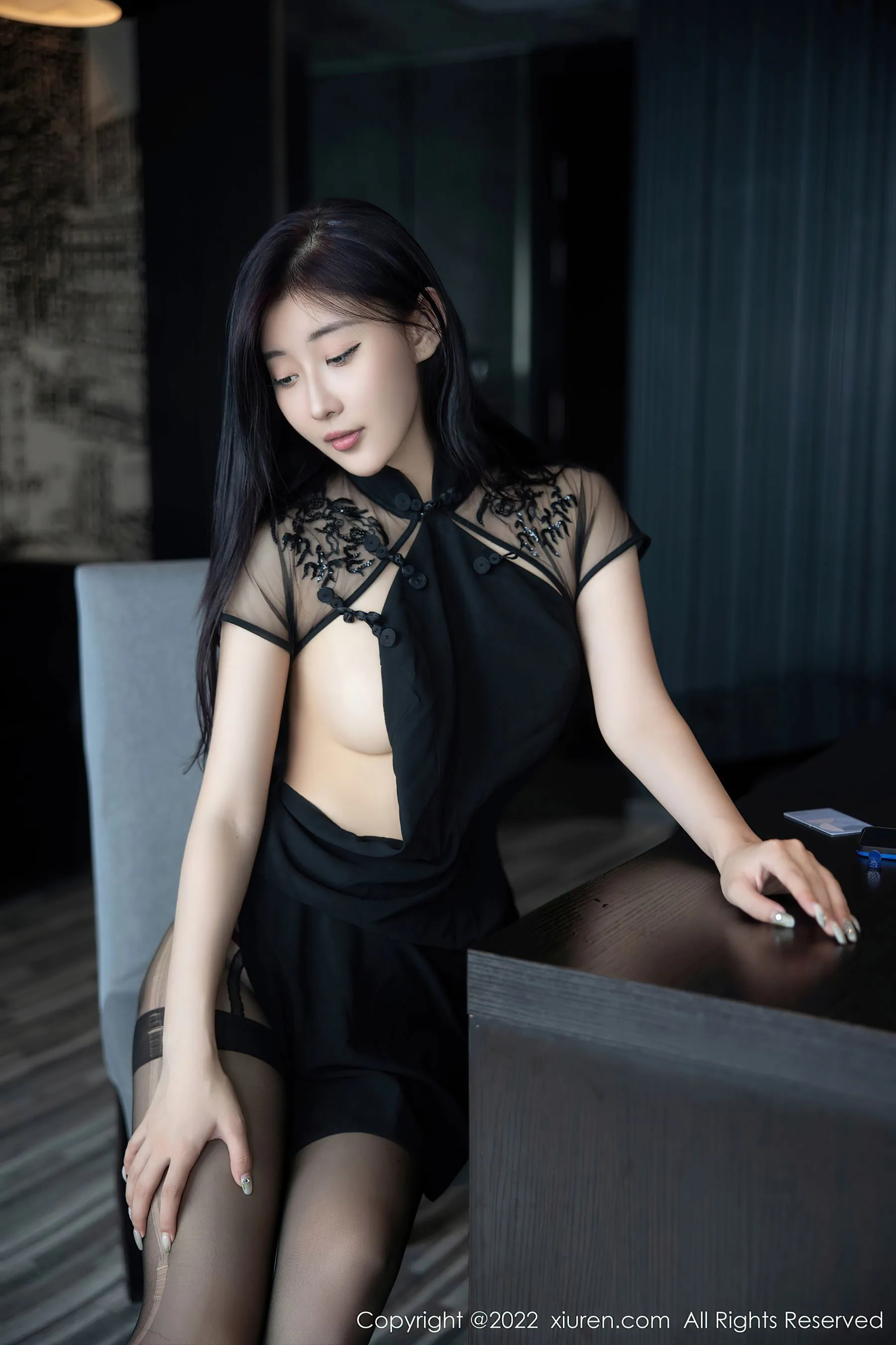 秀人网 No.5691 顾楚楚Maily 黑丝美腿第25张