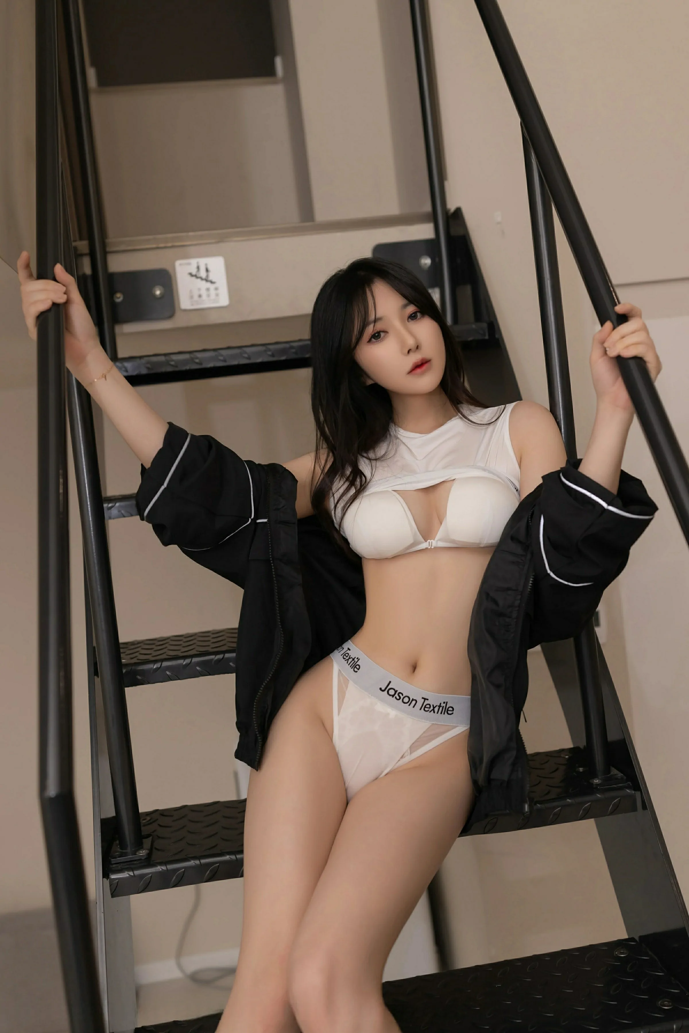  XiuRen 秀人 No.10112 鱼子酱Fish [58P]第1张