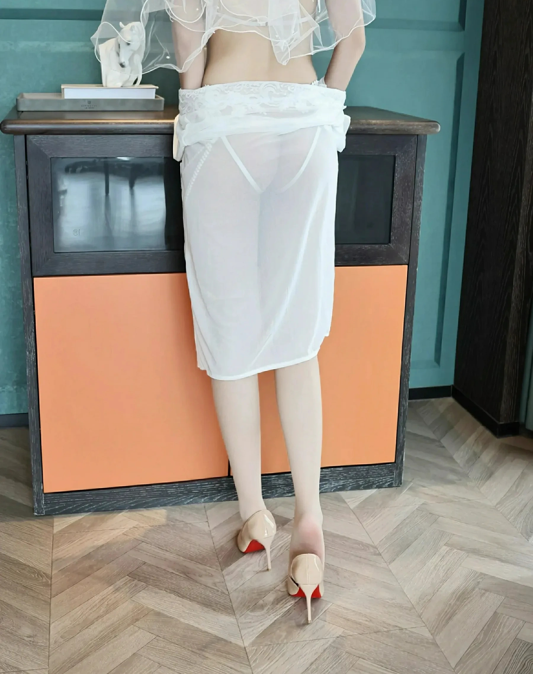  秀人网 No.10559 糯梨子 [70P]第7张