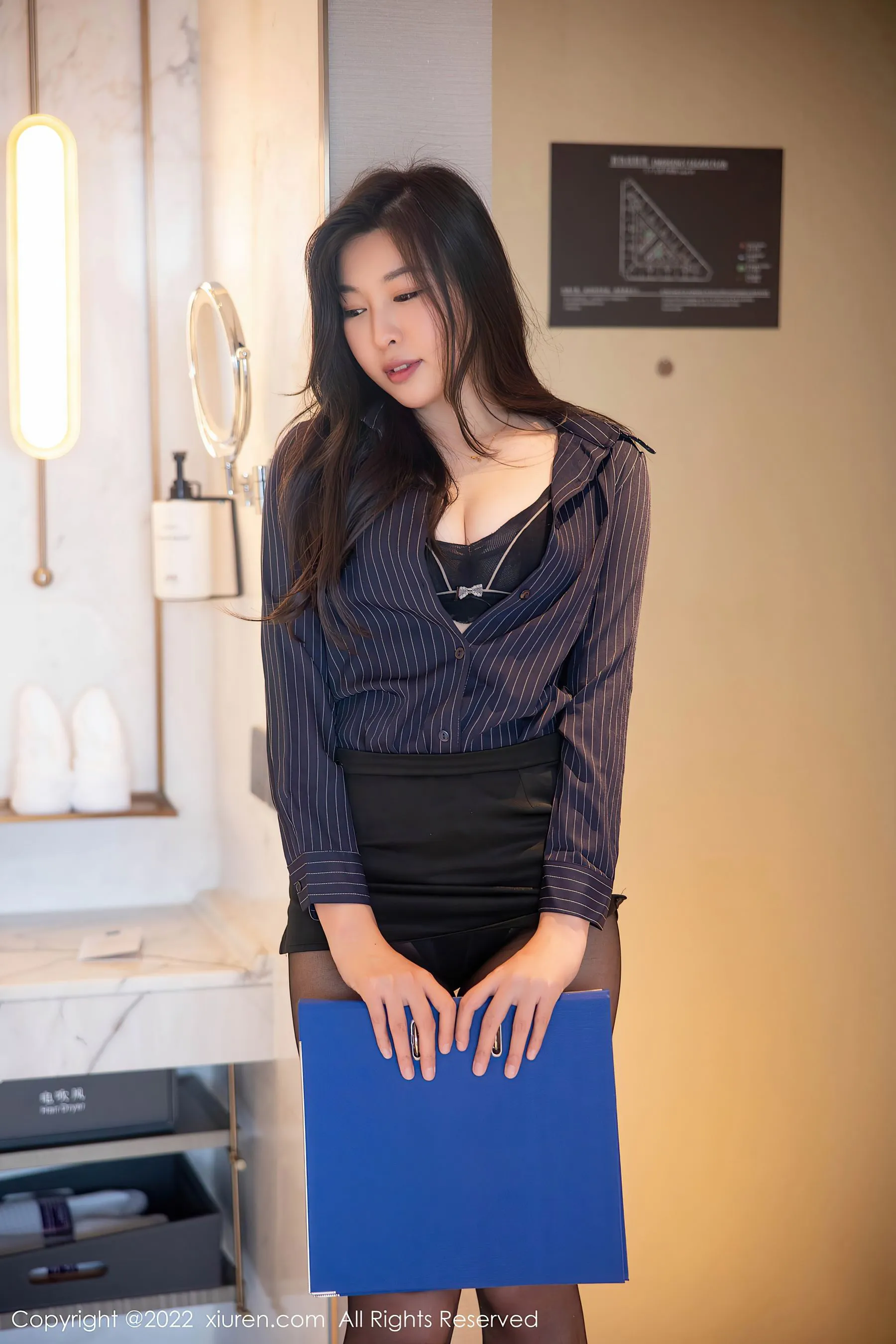 秀人网 No.5604 卡卡酱第4张