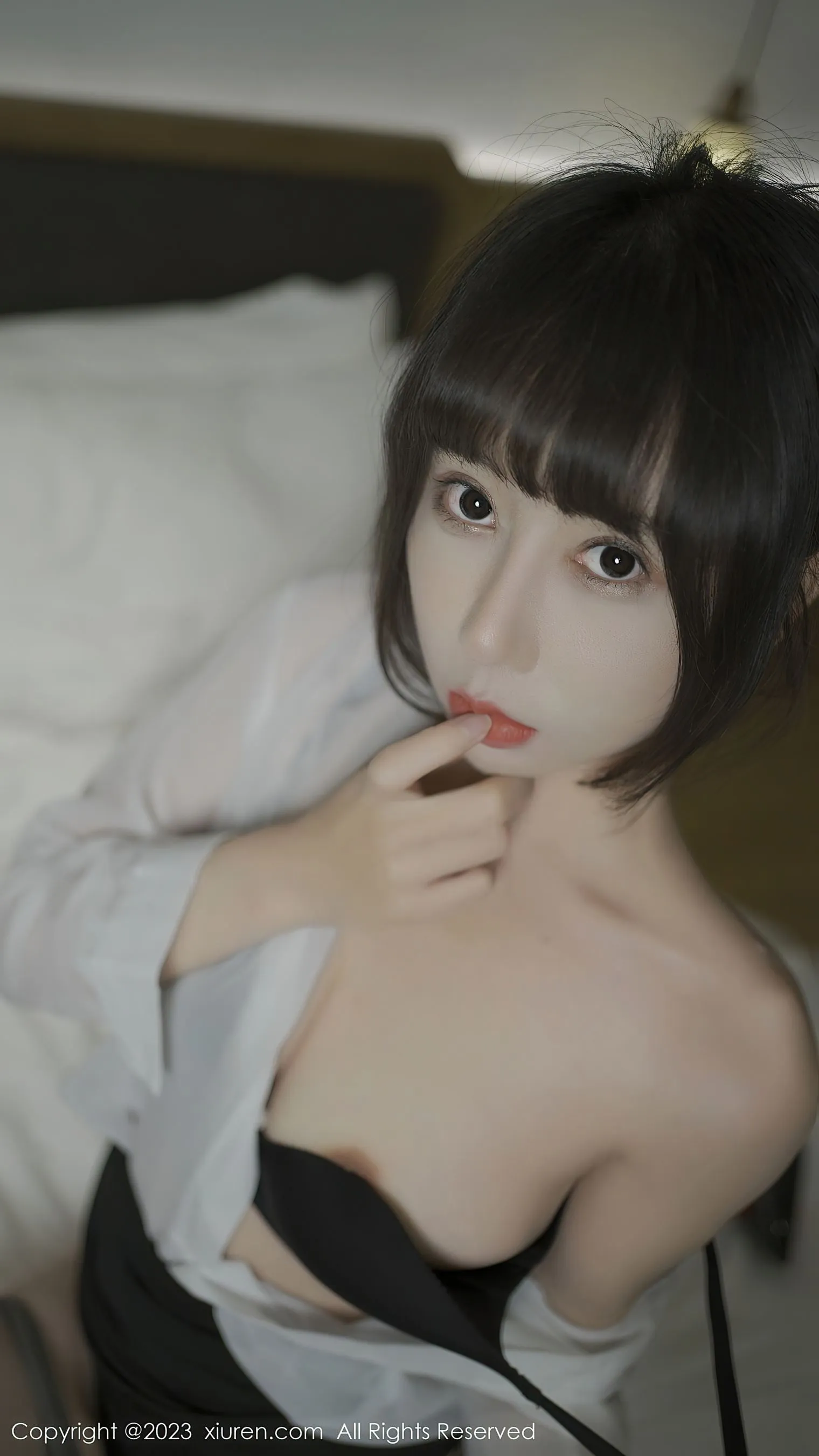  秀人网 No.6776 夏馨瑶 黑丝短裙第15张