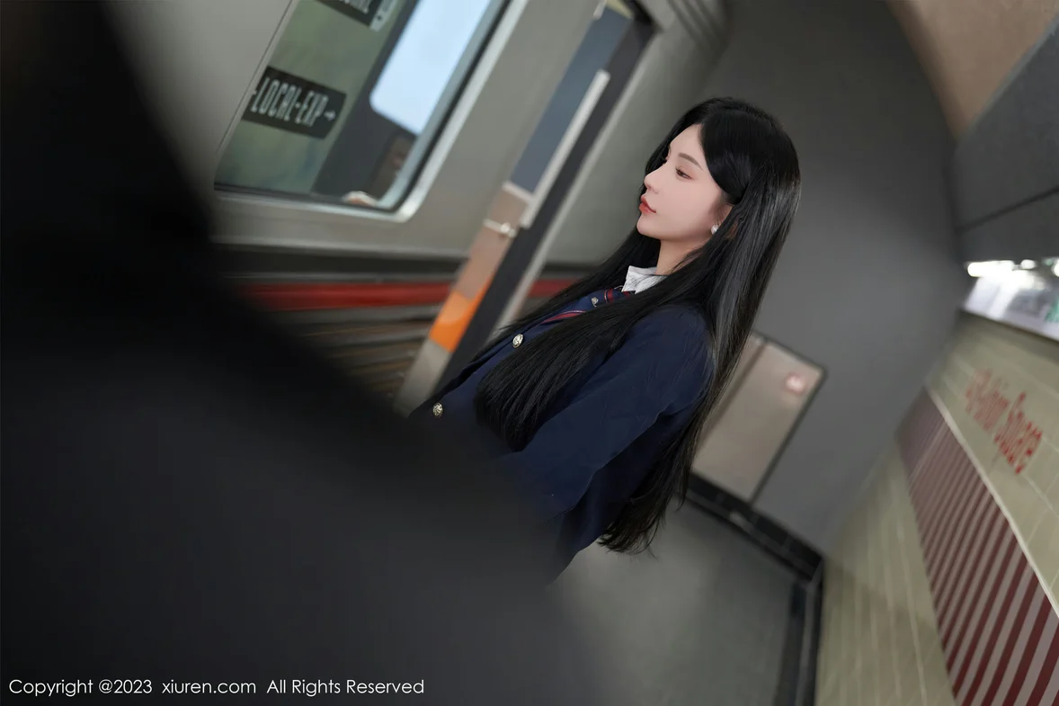  XiuRen 秀人 No.7086 周于希Sally 主题《不能说的秘密》心愿旅拍 [101P]第5张
