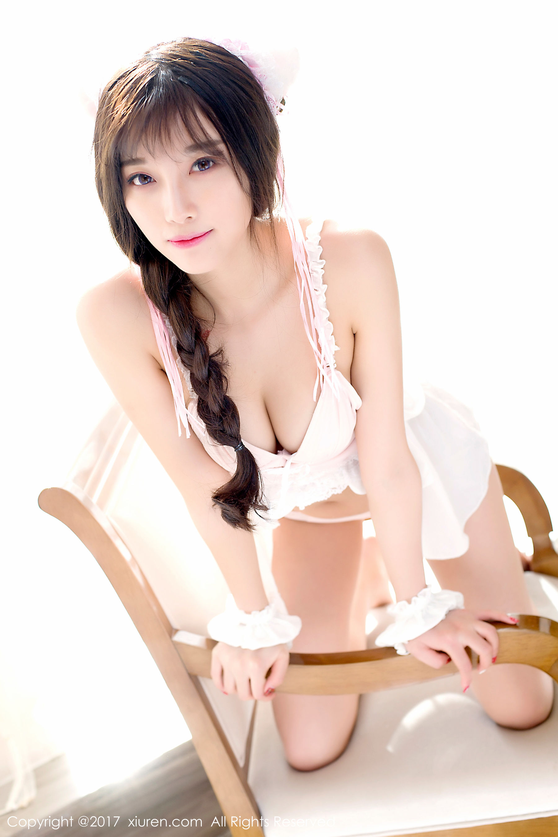 杨晨晨sugar《性感小野猫和粉色甜美小吊带》 秀人网XIUREN No.768第12张