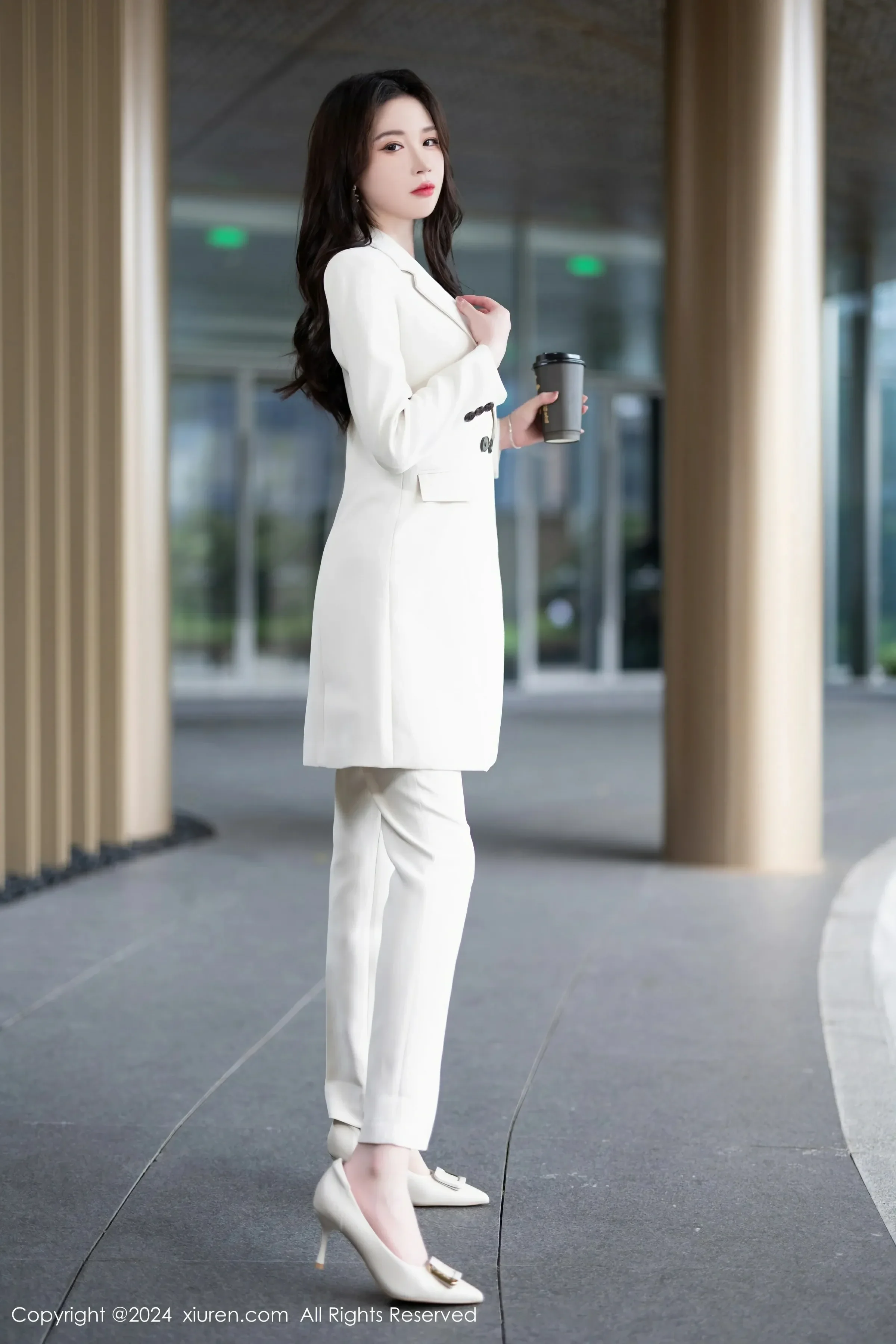  XiuRen 秀人 No.8354 梦心玥 [90P]第1张