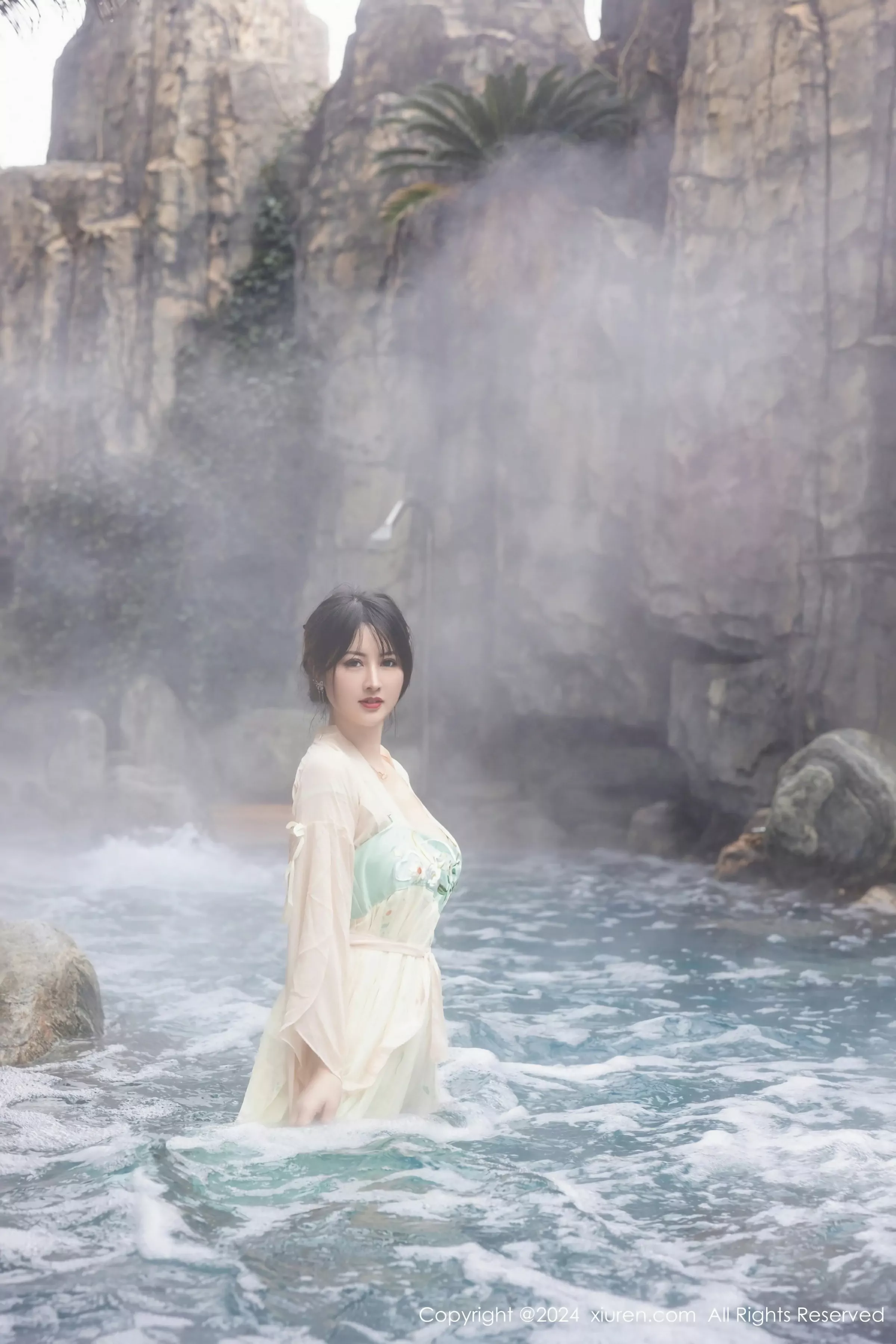  XiuRen 秀人 No.8128 诗诗kiki [82P]第3张