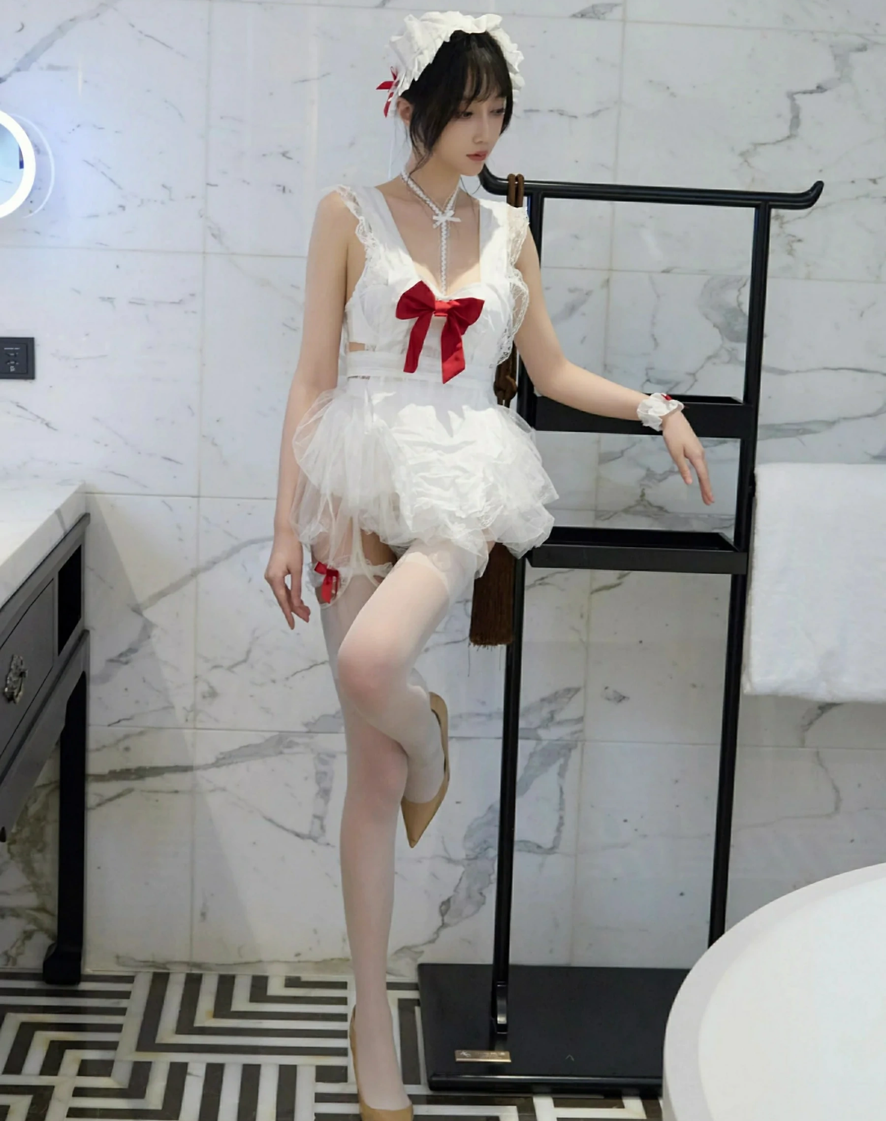  秀人网 No.10827 玥儿玥er [64P]第5张