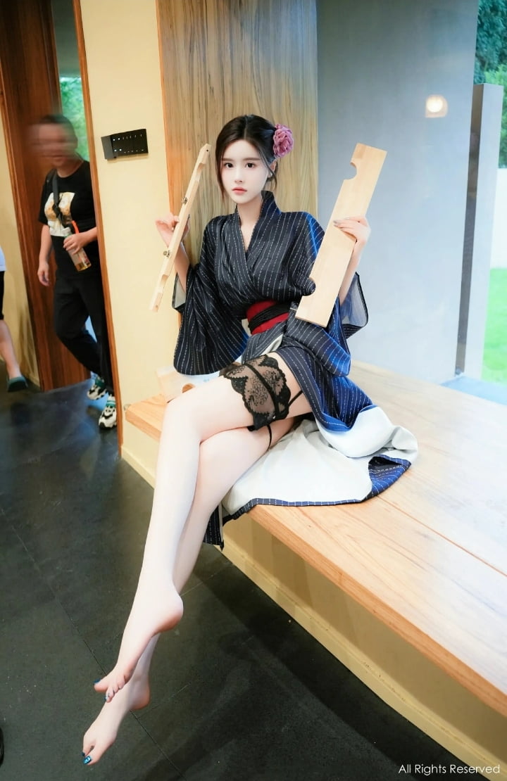  XiuRen 秀人 No.8928 Erikaki [79P]