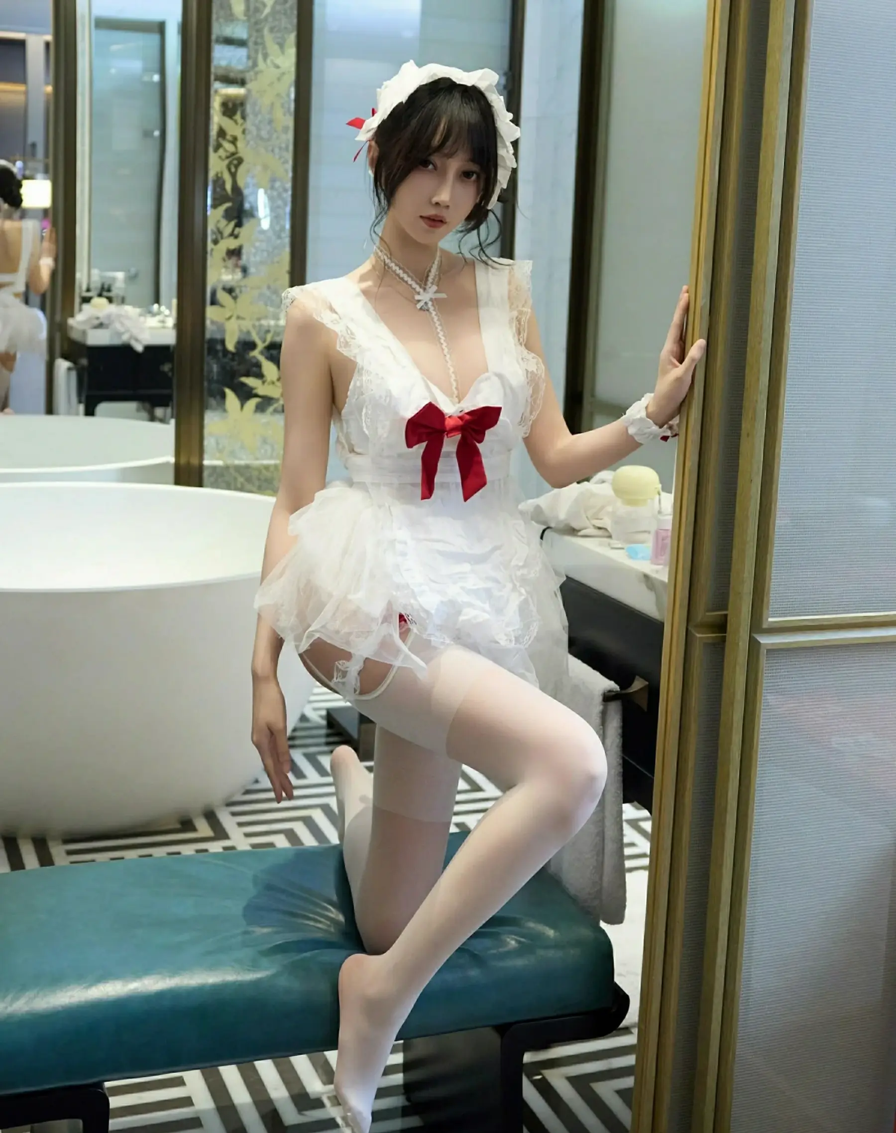  秀人网 No.10827 玥儿玥er [64P]第8张