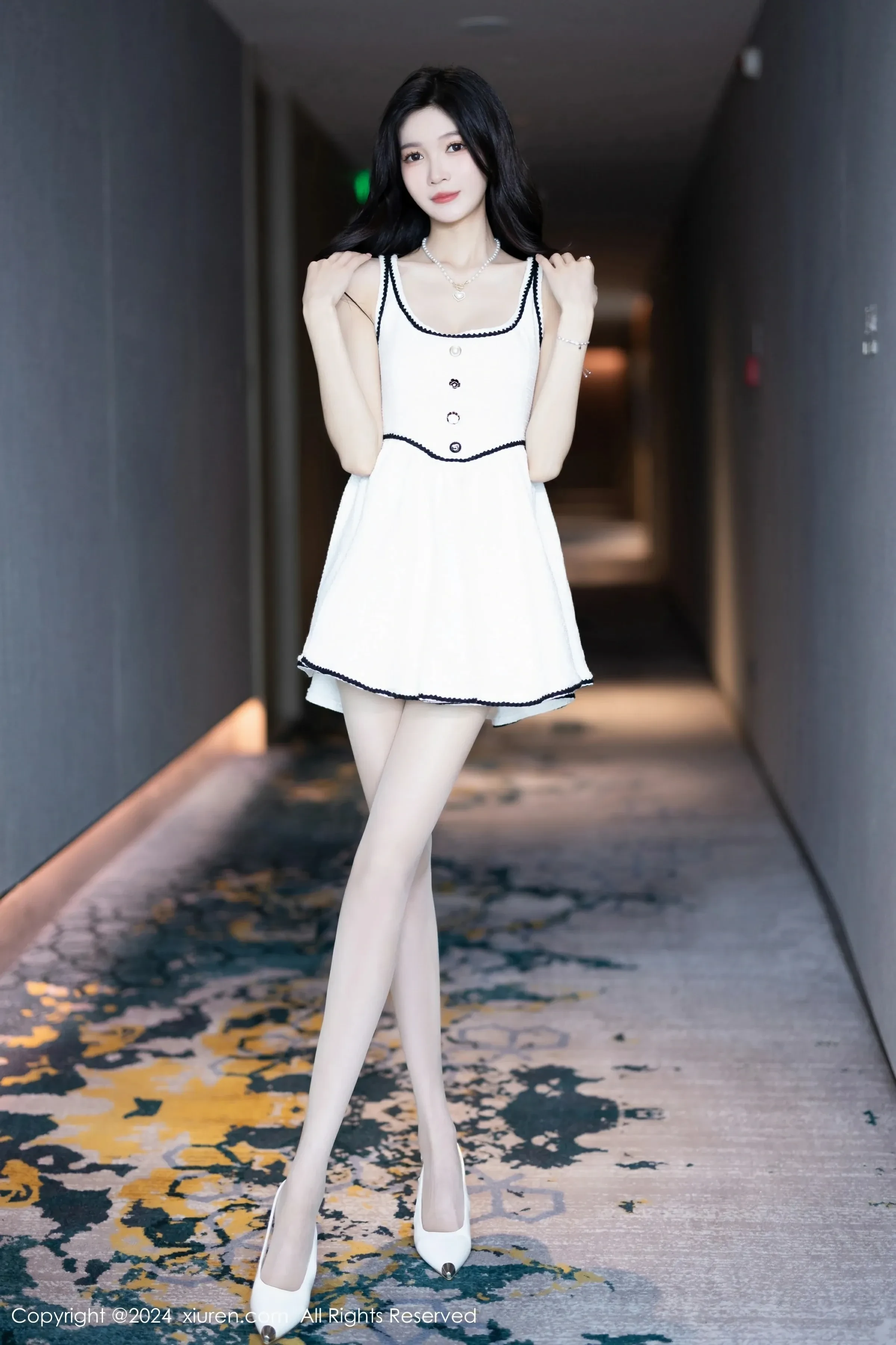  XiuRen 秀人 No.8861 程程程- [83P]第1张