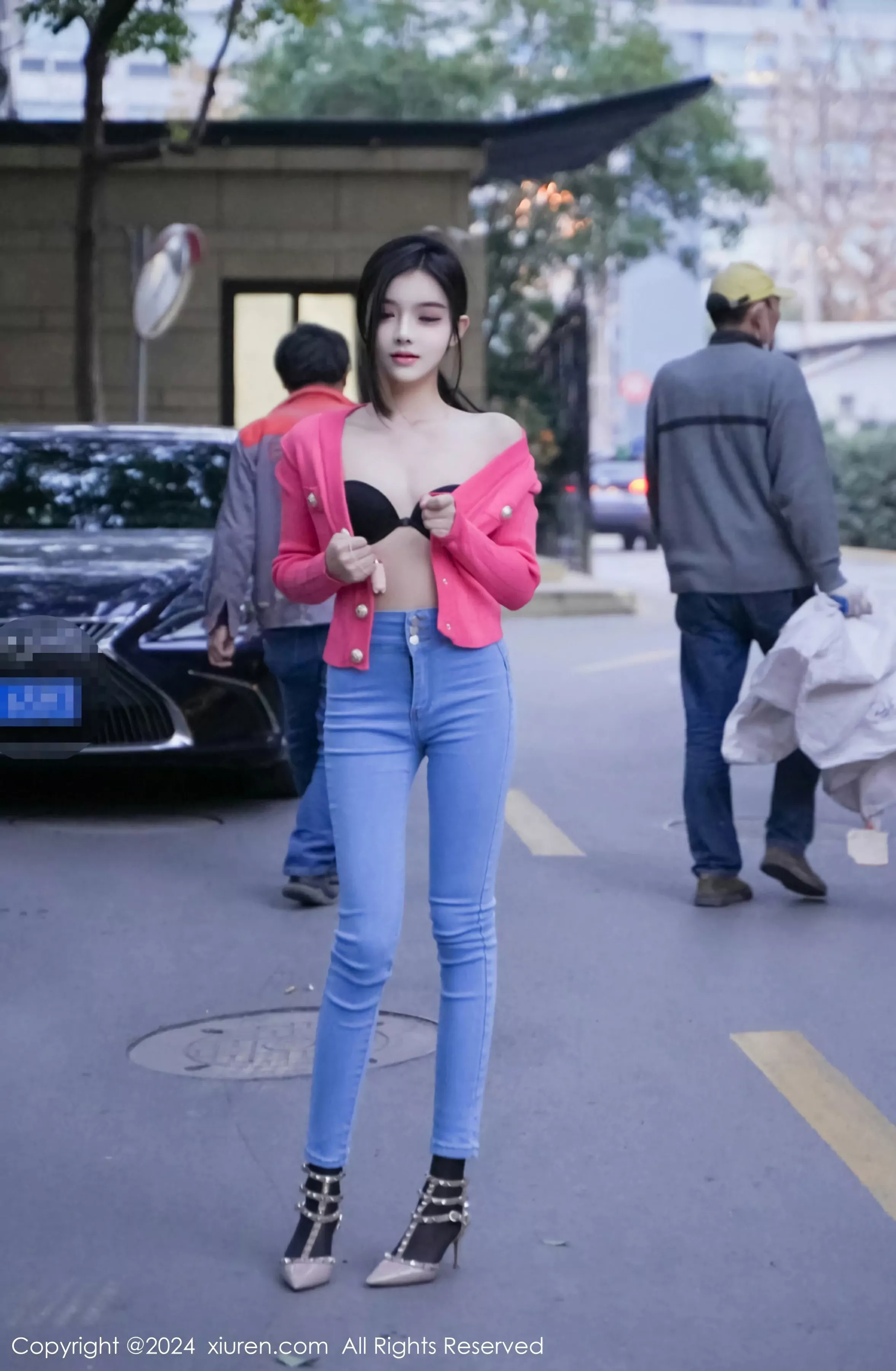  XiuRen 秀人 No.8091 龙雪儿 新人模特 [69P]第4张