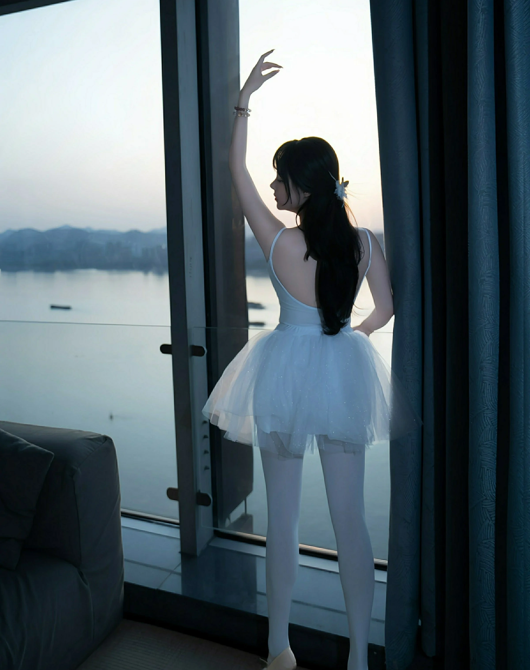  秀人网 No.10575 软情 [78P]第3张