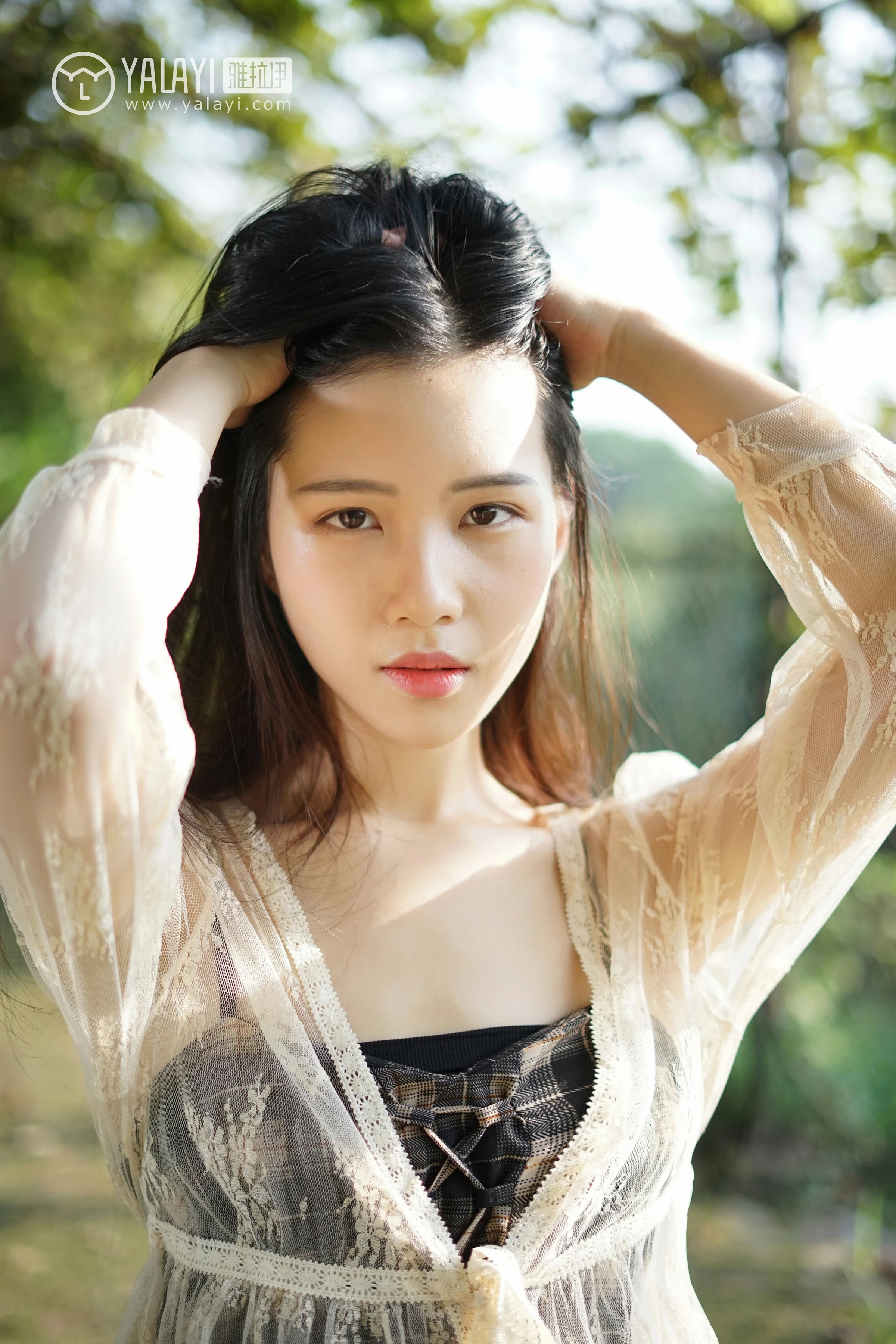 [YALAYI雅拉伊]NO.029 纯粹之心 卡柔 透视蕾丝上衣加吊带连衣裙性感私房写真集第8张