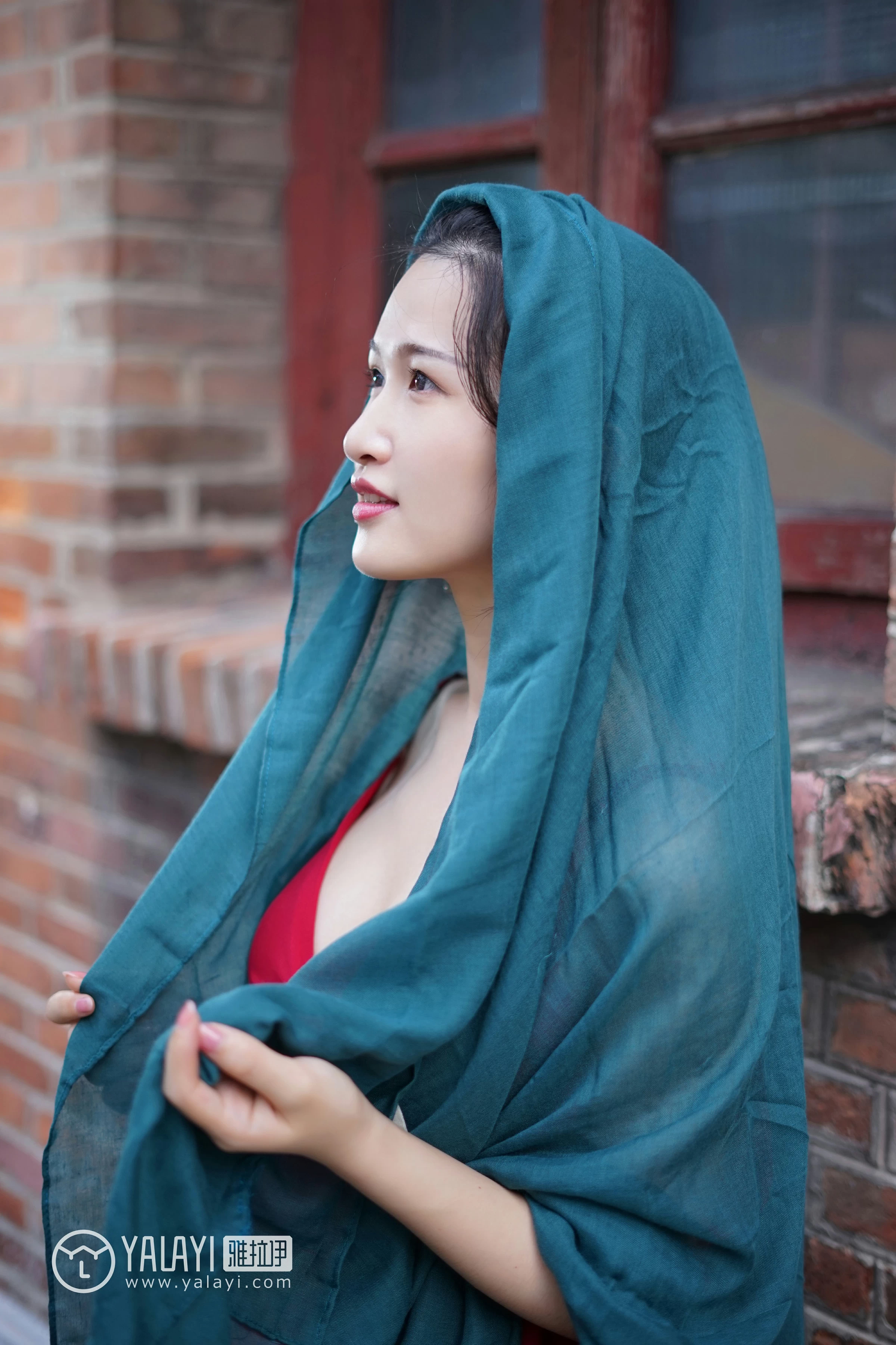 [YALAYI雅拉伊]NO.040 浮光掠影 半梦半醒 塔塔 吊带连衣裙加粉色蕾丝内衣性感私房写真集第3张