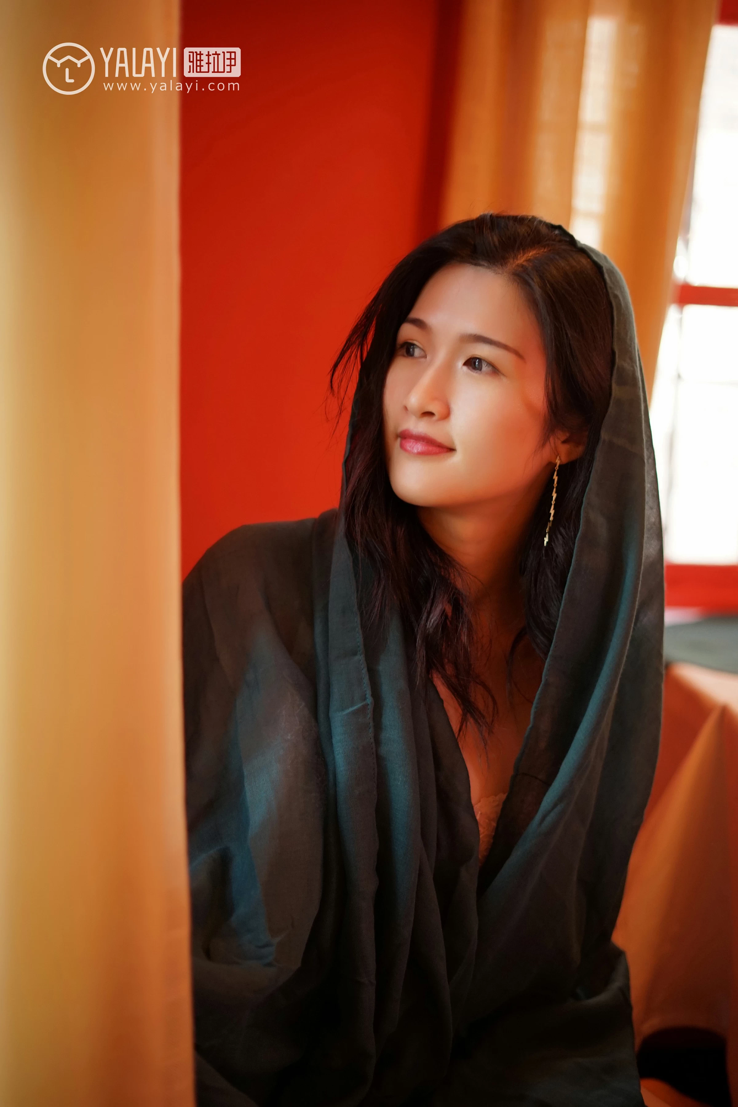 [YALAYI雅拉伊]NO.040 浮光掠影 半梦半醒 塔塔 吊带连衣裙加粉色蕾丝内衣性感私房写真集第14张