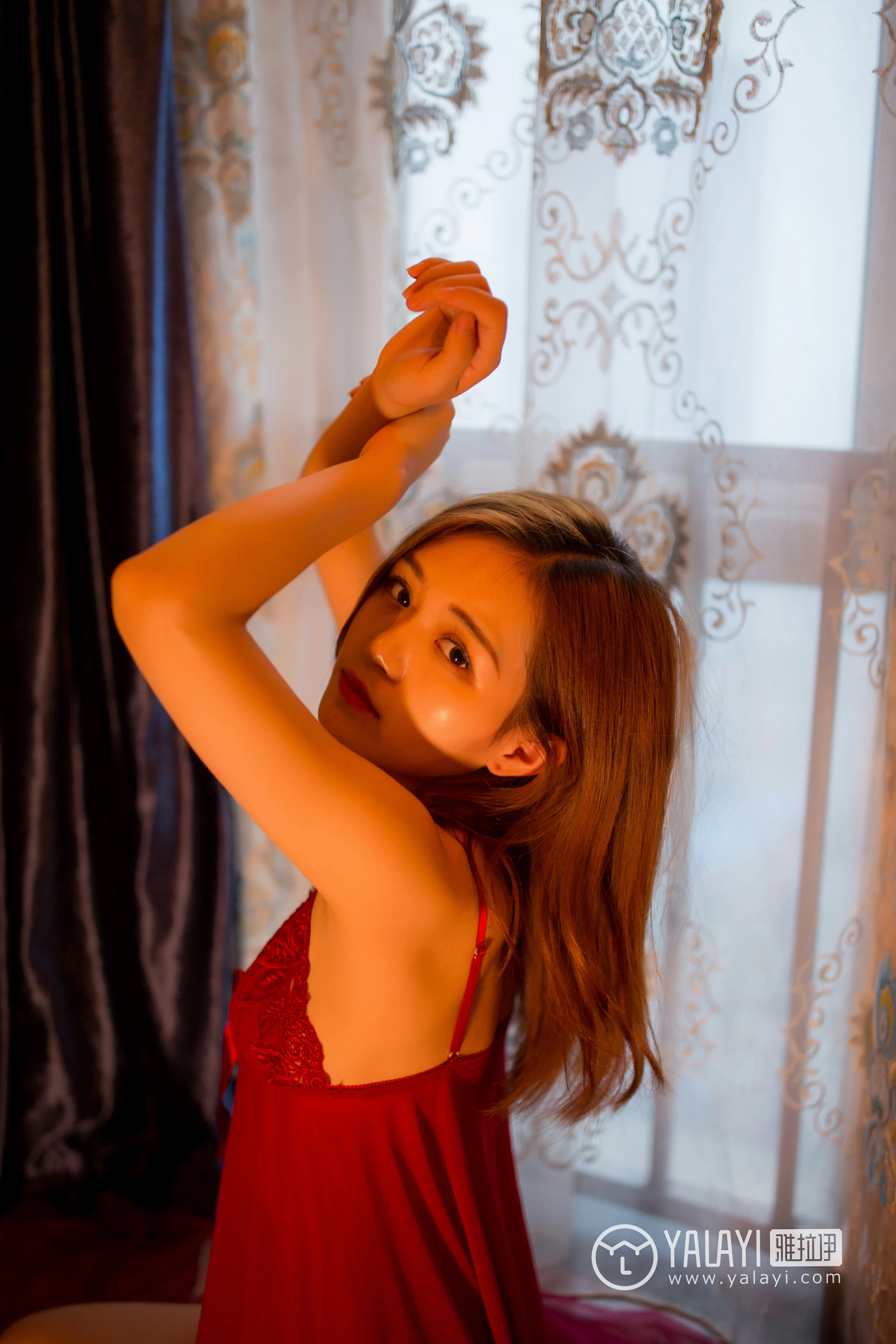 [YALAYI雅拉伊]NO.044 遗落红紗 赵欣怡 红色吊带蕾丝睡衣裙性感私房写真集第10张