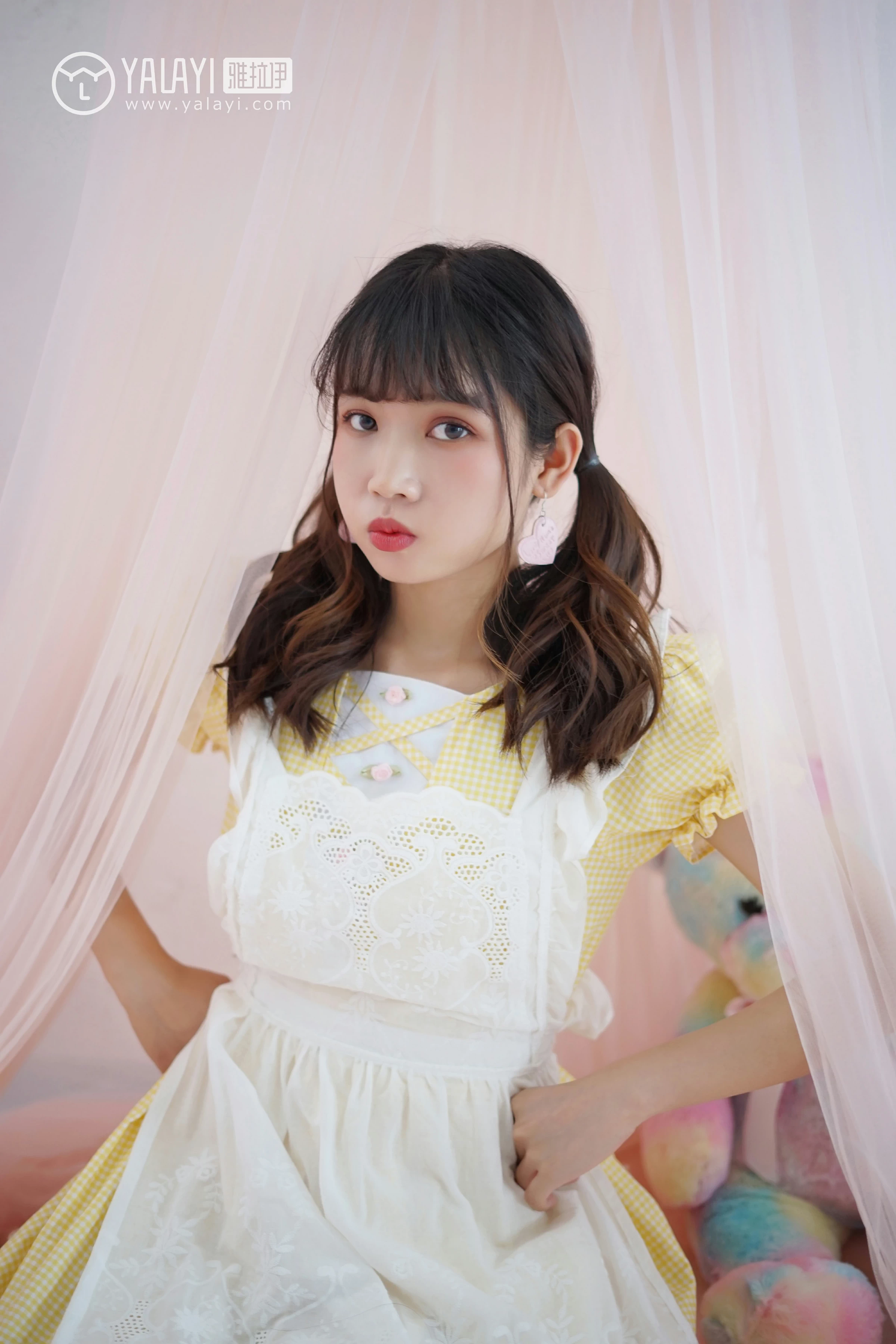 [YALAYI雅拉伊]NO.076 可爱女仆 公主小兔子 情趣制服连衣裙性感私房写真集第1张