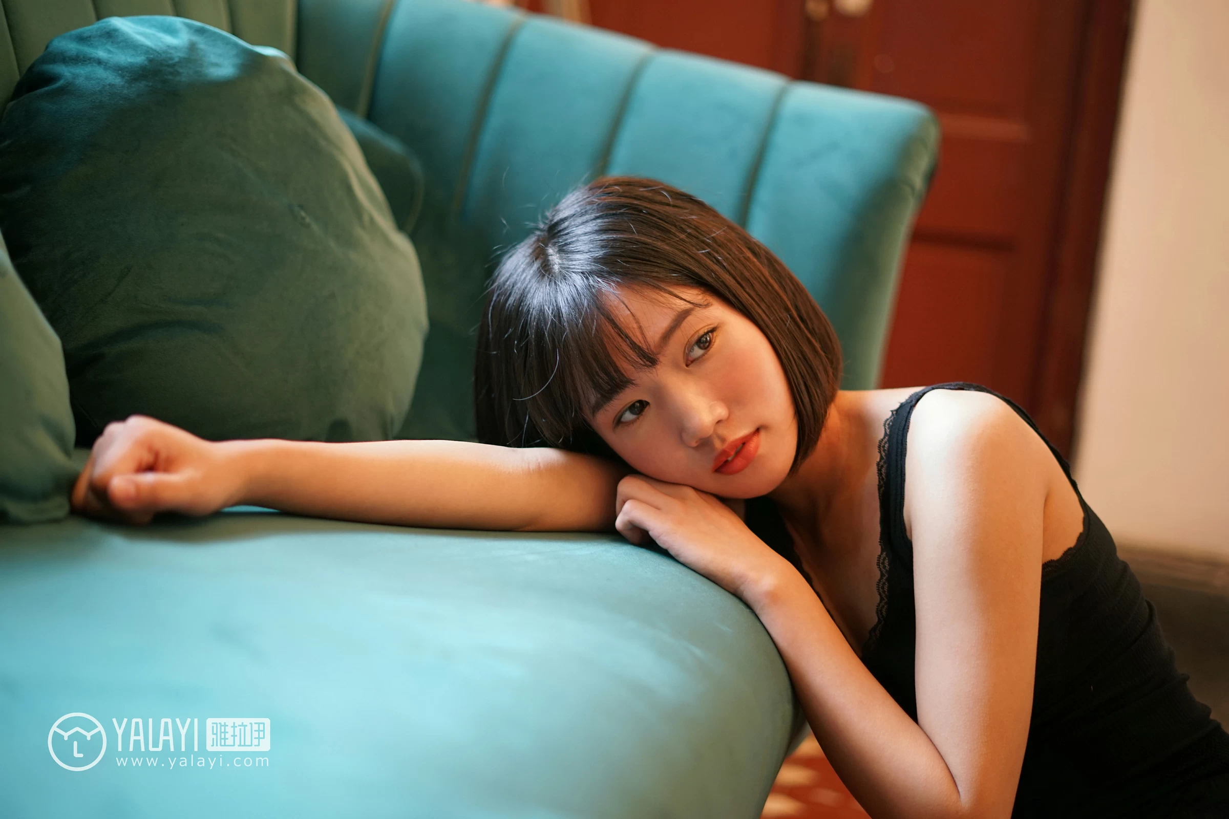 [YALAYI雅拉伊]NO.084 淤青 公主小兔子 黑色透视上衣加蕾丝镂空短裤性感私房写真集第8张