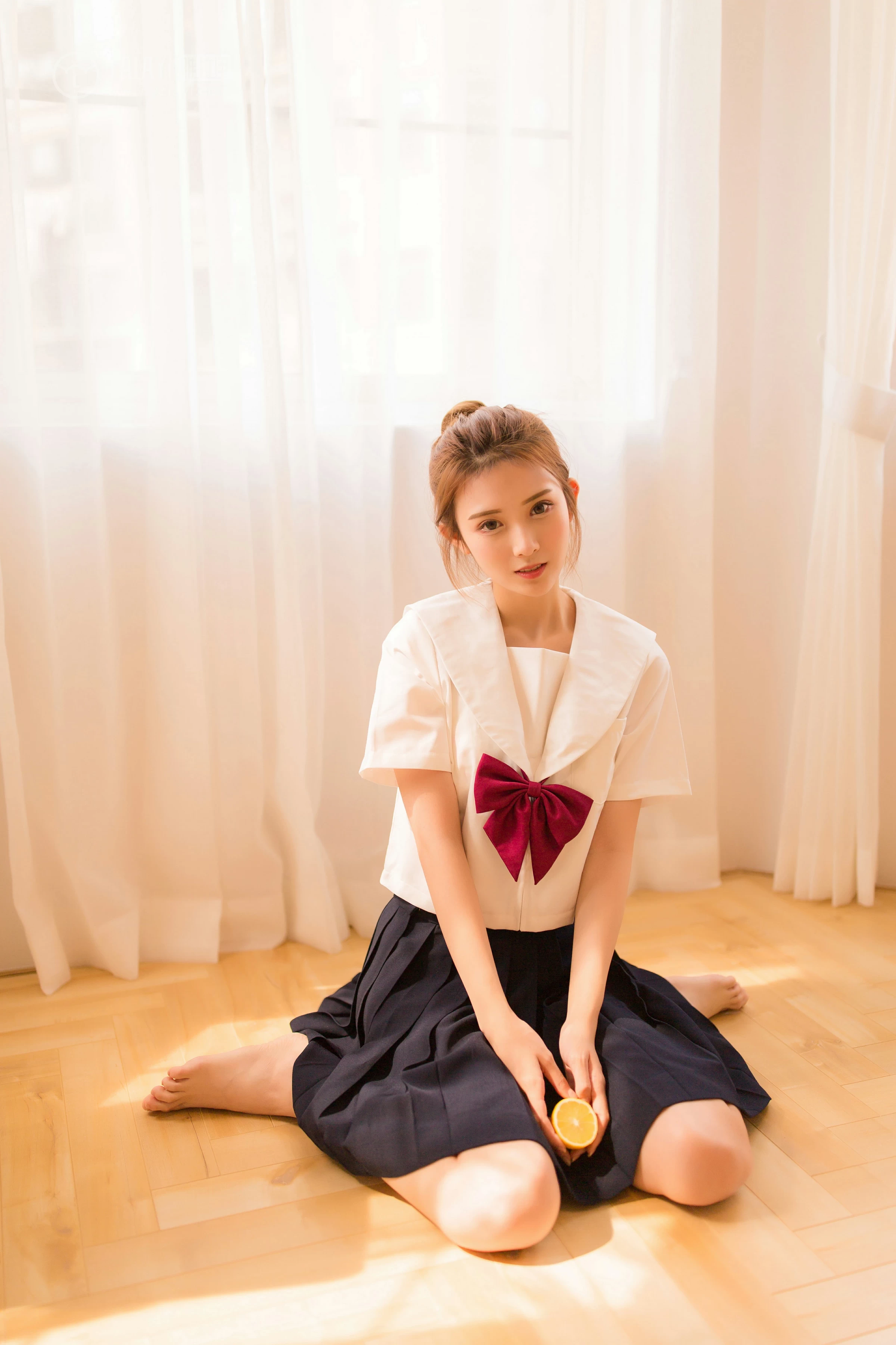 [YALAYI雅拉伊]NO.115 念念不忘 丸糯糯 高中女生制服与黑色短裙清纯私房写真集第9张