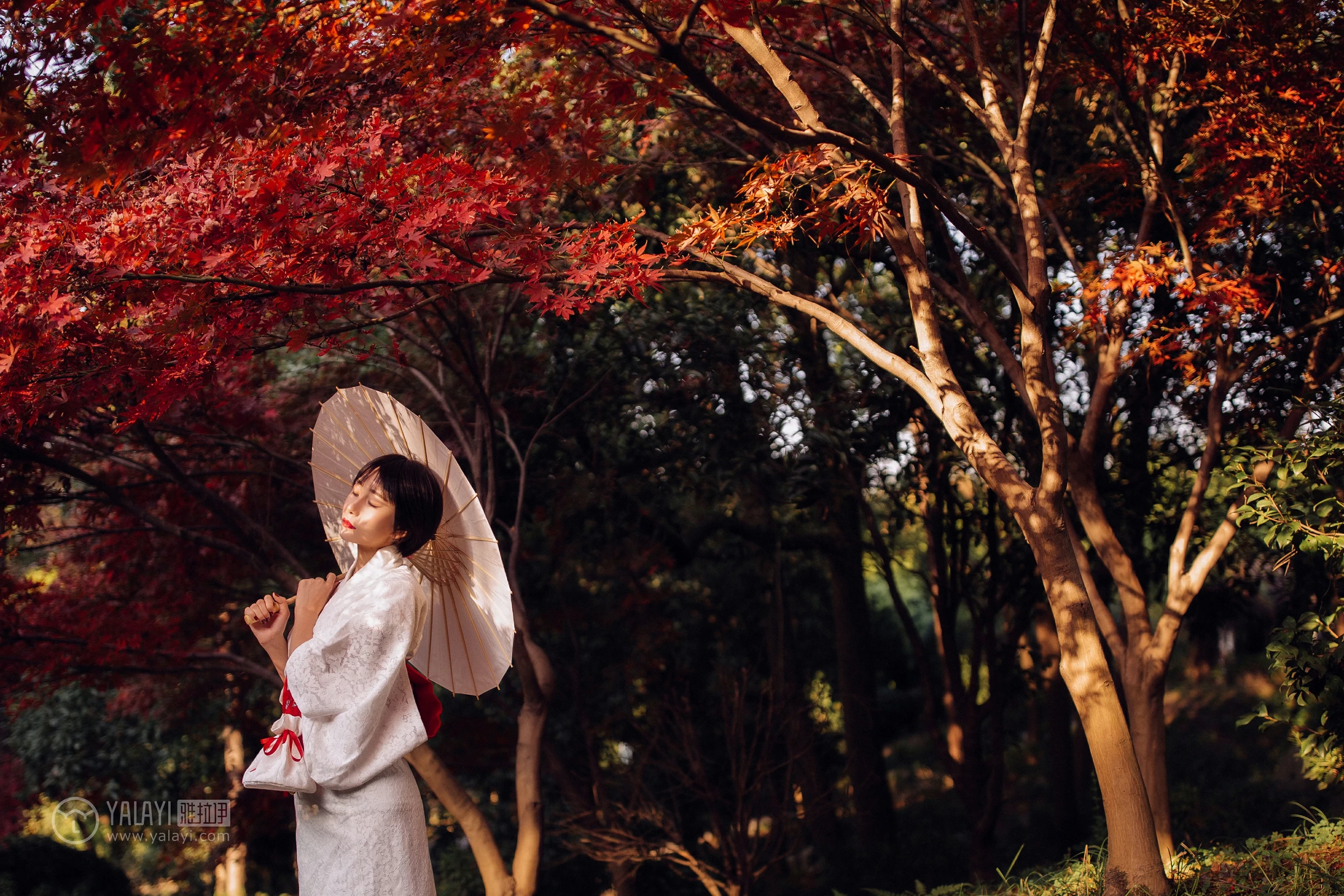 [YALAYI雅拉伊]NO.136 夕阳下的和风少女 静静 白色透视镂空和服性感私房写真集第6张
