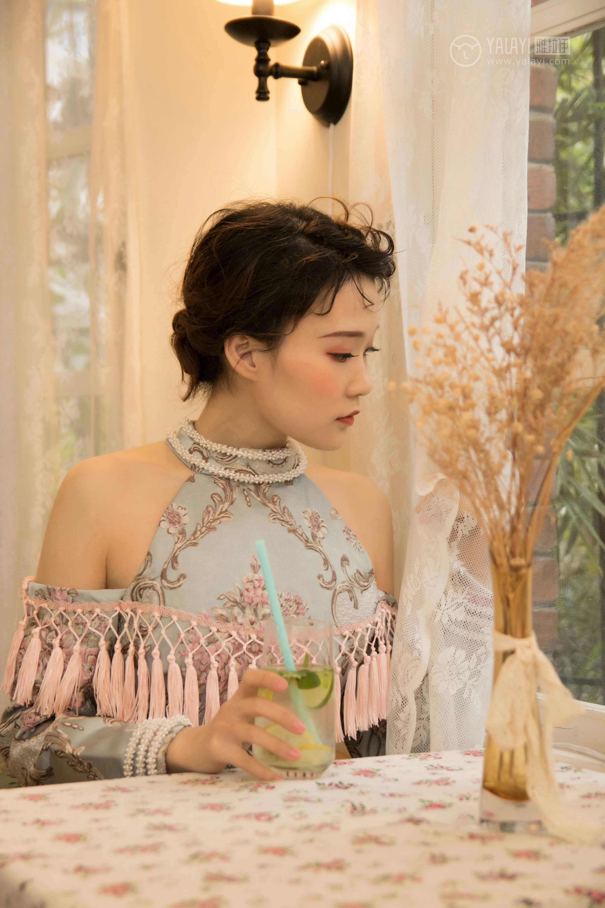 [YALAYI雅拉伊]NO.155 等2 奥莉 吊脖连衣裙 优雅端庄私房写真集第3张