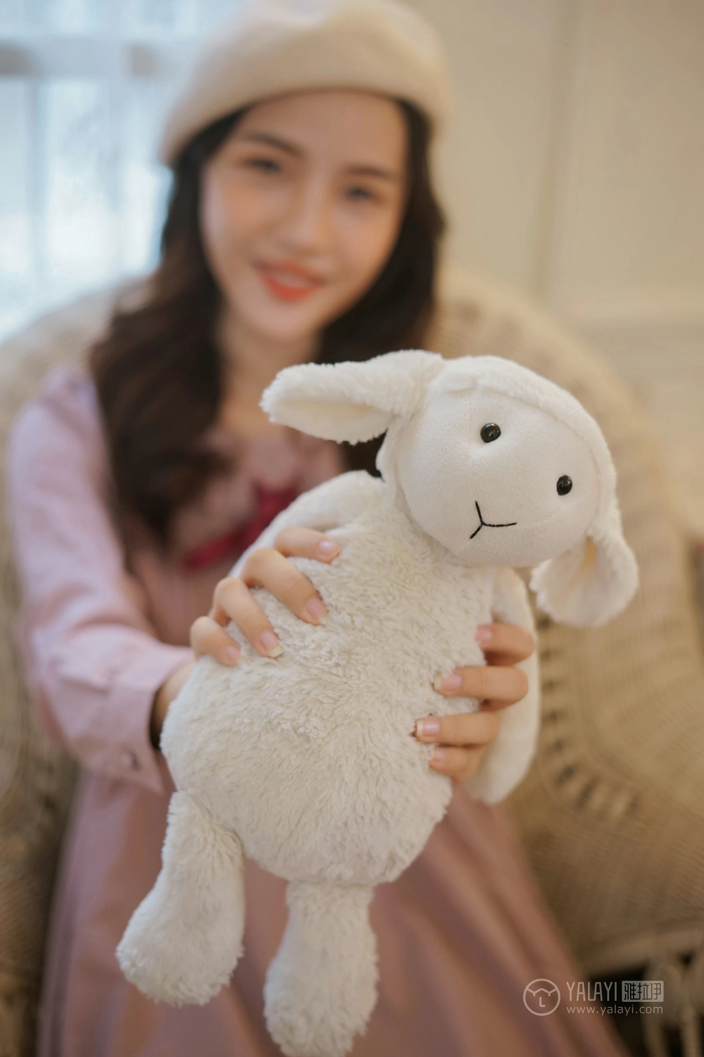 [YALAYI雅拉伊]NO.158 独白 卡柔 粉色连衣裙清纯可爱私房写真集第9张