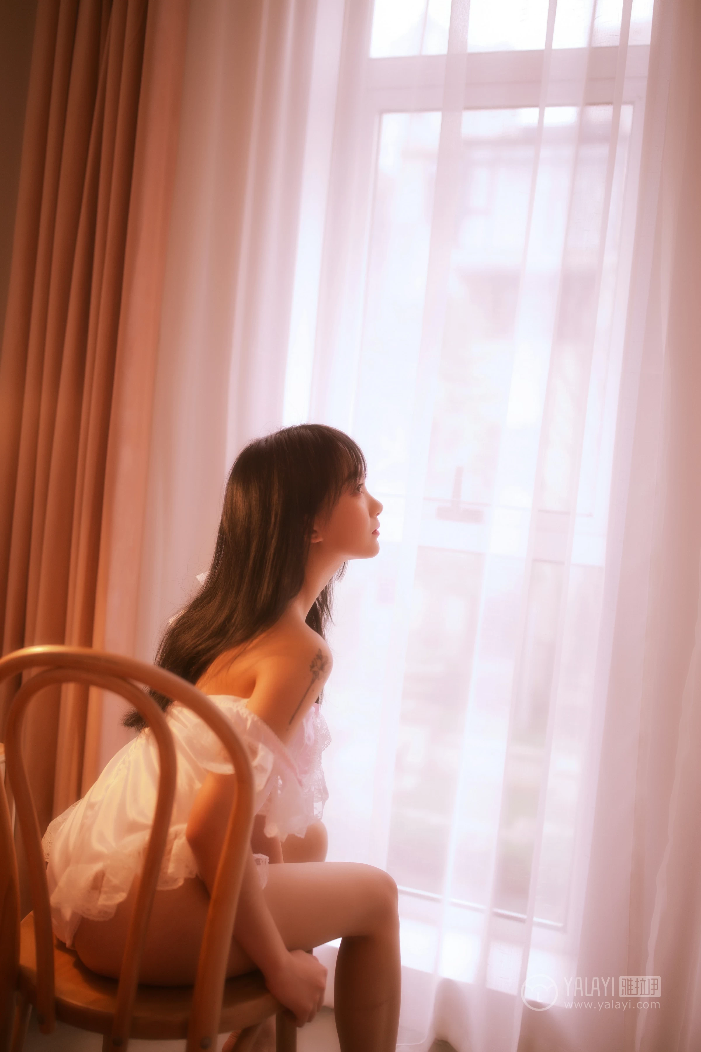 [YALAYI雅拉伊]NO.160 薄紗少女 夏夏 白色透视情趣睡衣性感私房写真集第3张