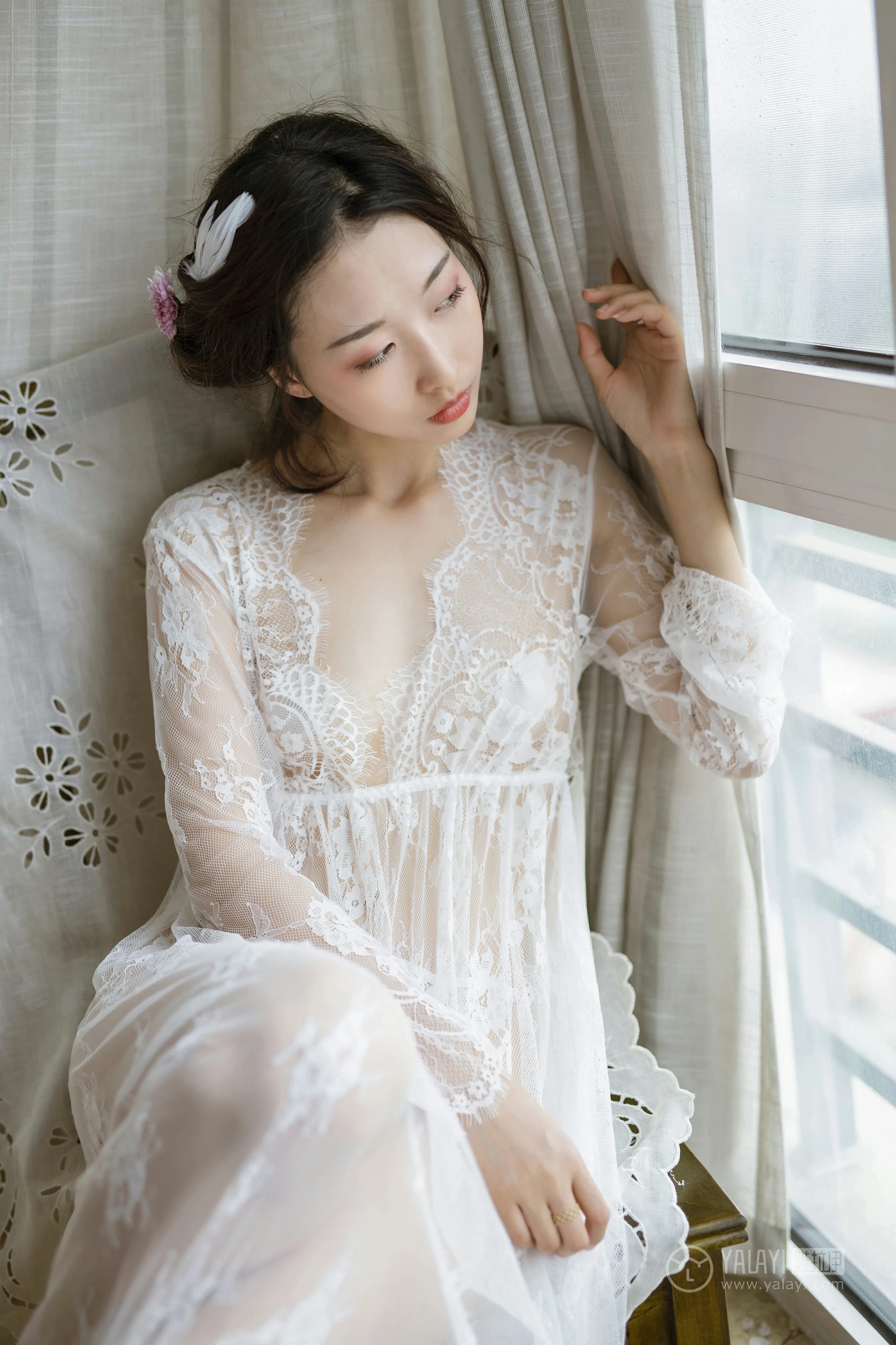 [YALAYI雅拉伊]NO.161 隐隐的柔情 佳佳 白色透视镂空连衣裙性感私房写真集第13张