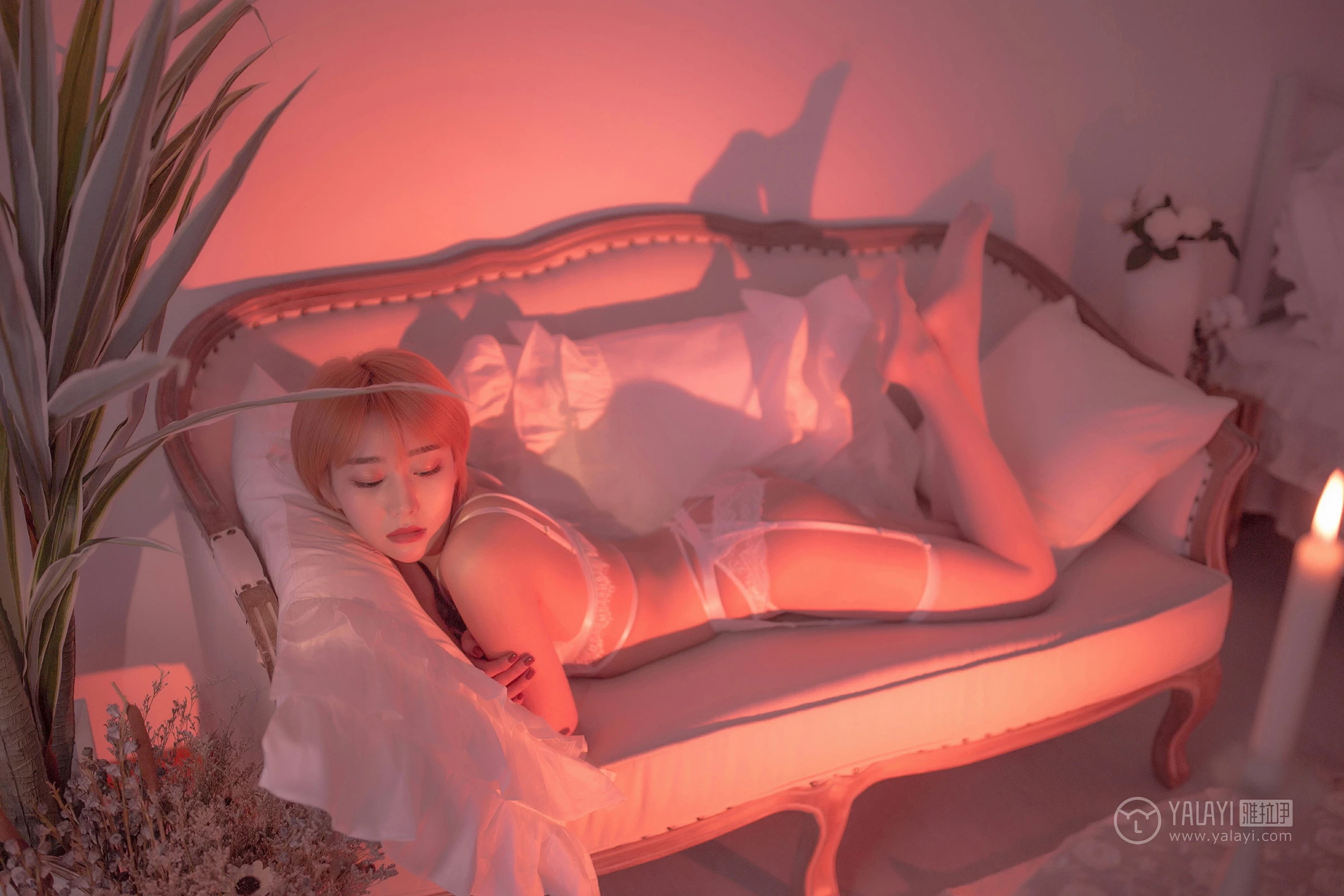 [YALAYI雅拉伊]NO.162 轻奢主义 静静 白色蕾丝情趣内衣加白色丝袜美腿性感私房写真集第7张