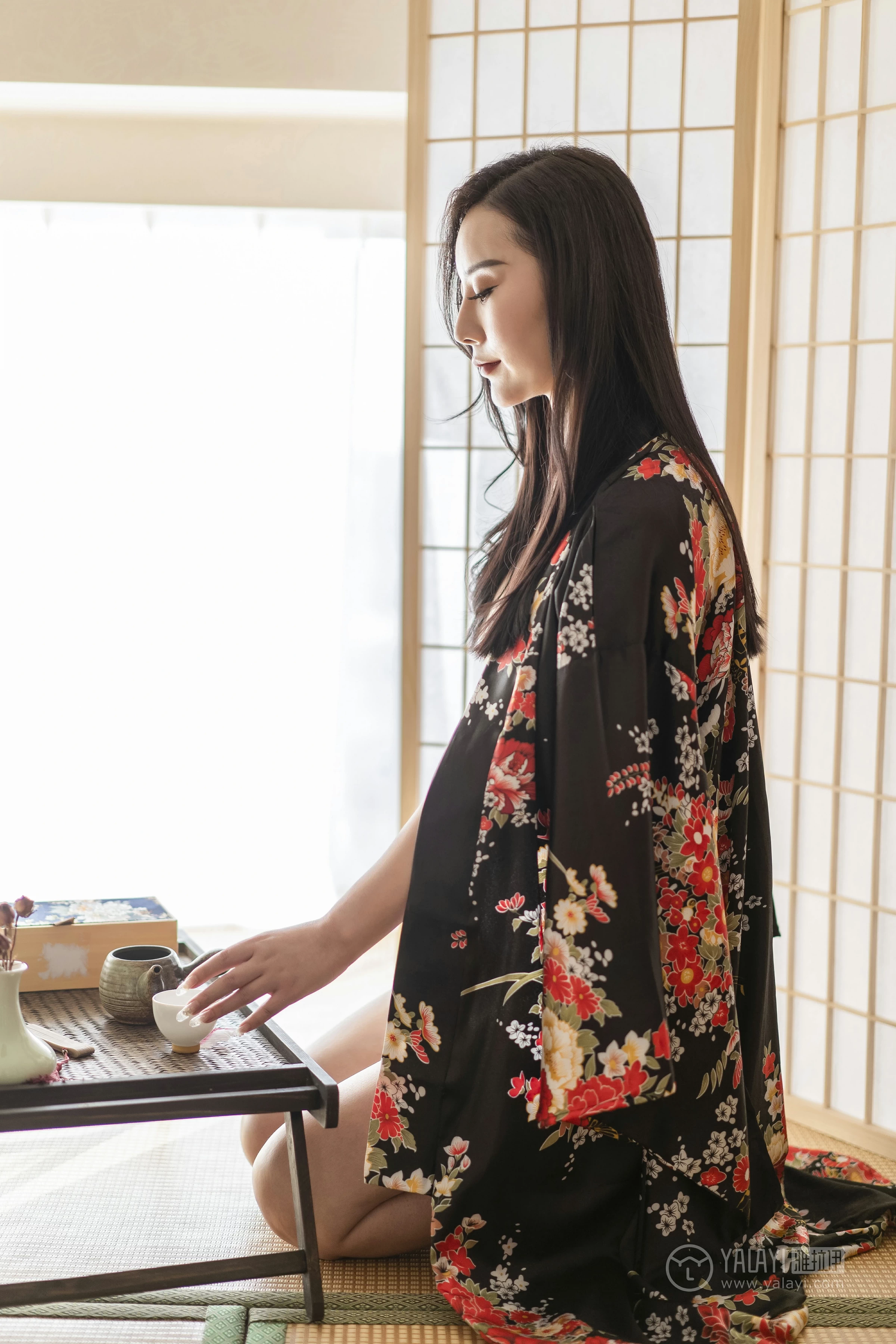 [YALAYI雅拉伊]No.167 和风御姐 木子 黑色和服加白色透视情趣内衣性感私房写真集第8张