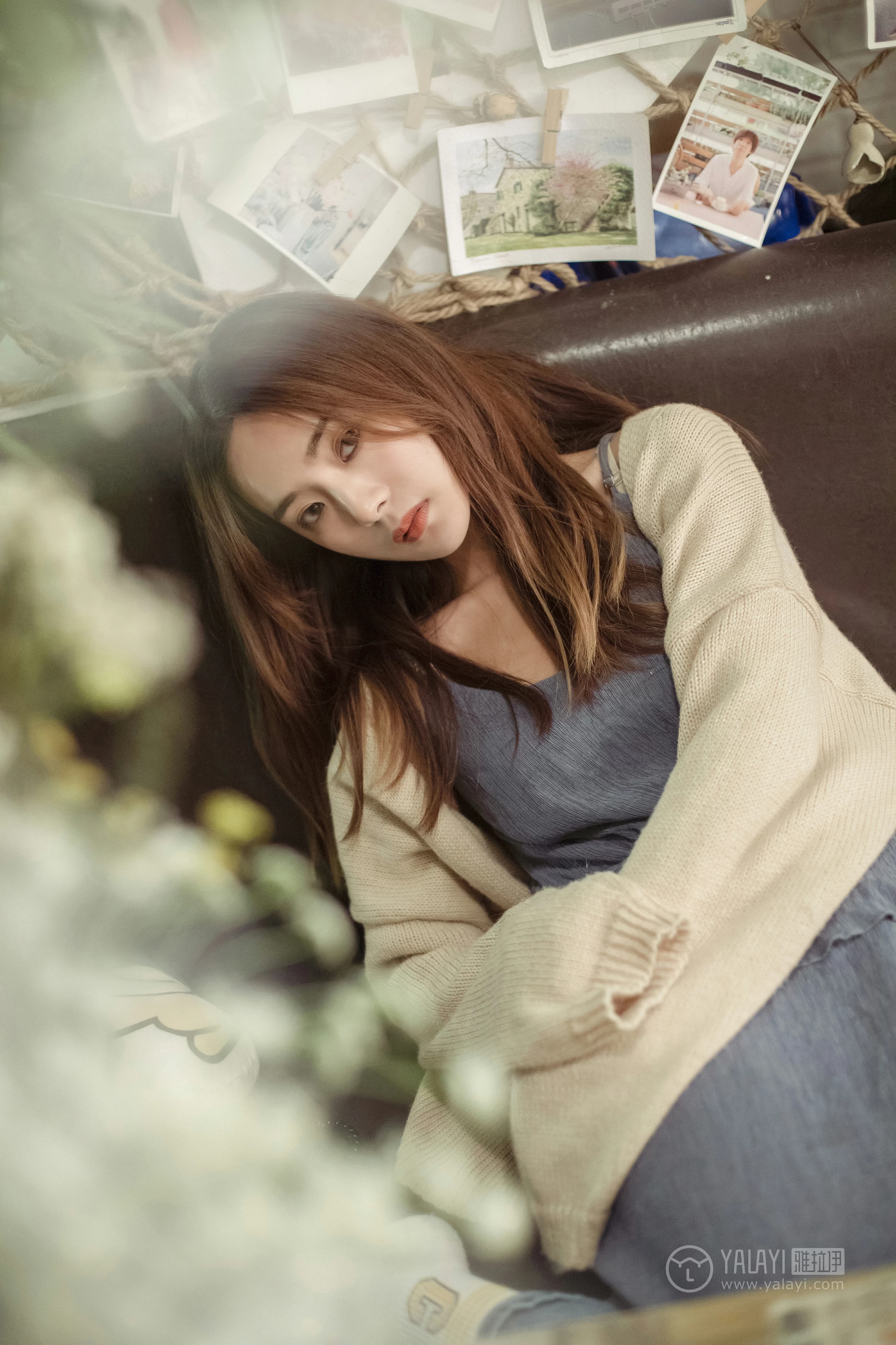 [YALAYI雅拉伊]No.175 不如和我虚度时光 白日梦 米色外套加灰色吊带连衣裙性感私房写真集第5张