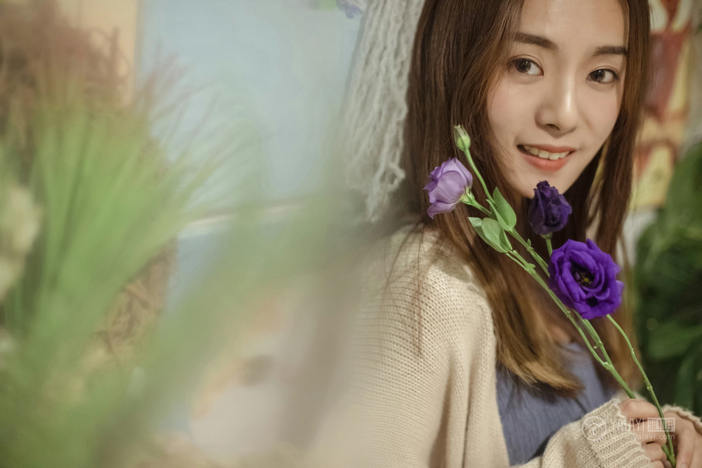 [YALAYI雅拉伊]No.175 不如和我虚度时光 白日梦 米色外套加灰色吊带连衣裙性感私房写真集第12张