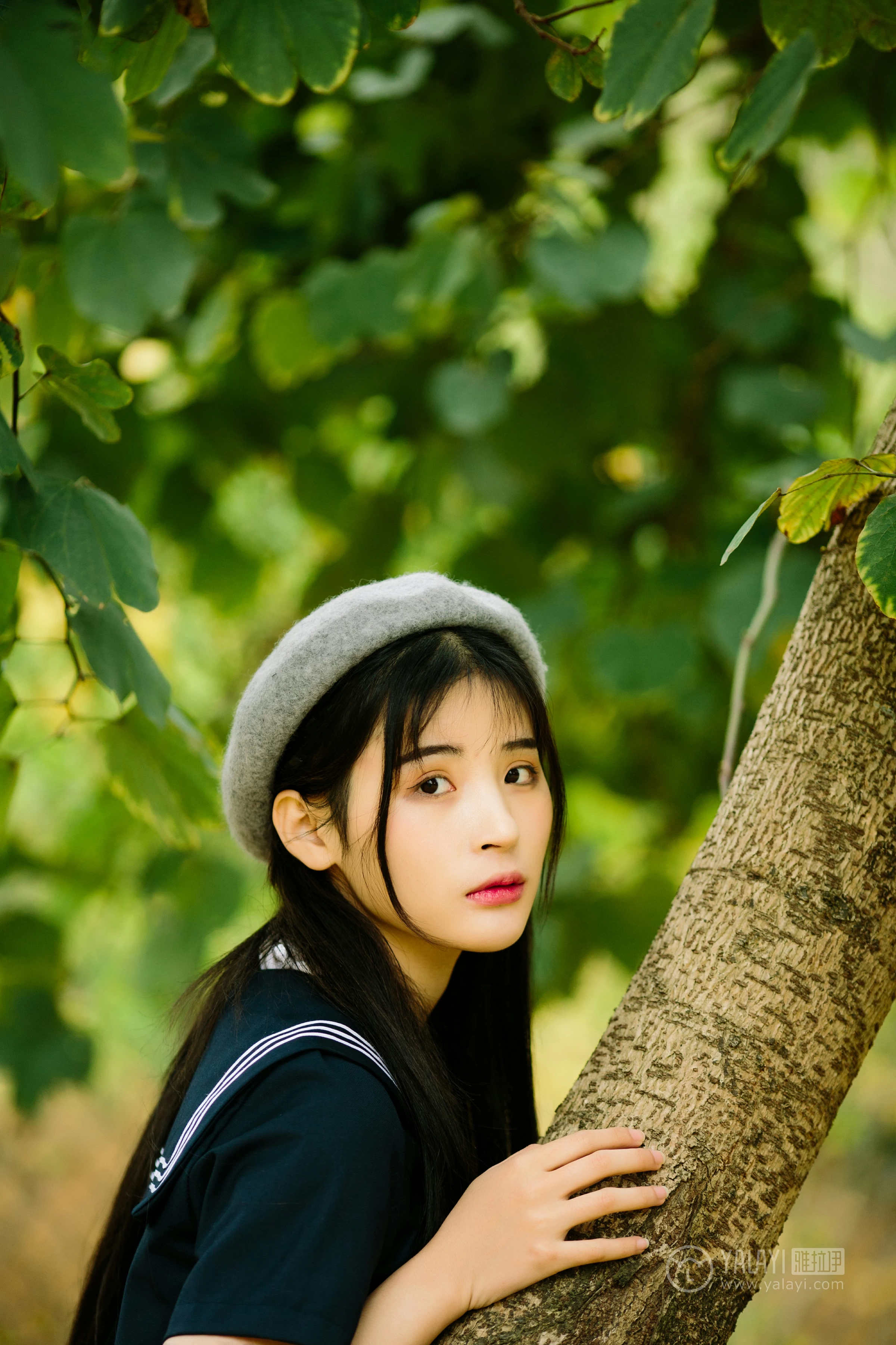 [YALAYI雅拉伊]No.189 青涩岁月 阿惜 蓝色情趣高中女生制服加短裙性感私房写真集第4张