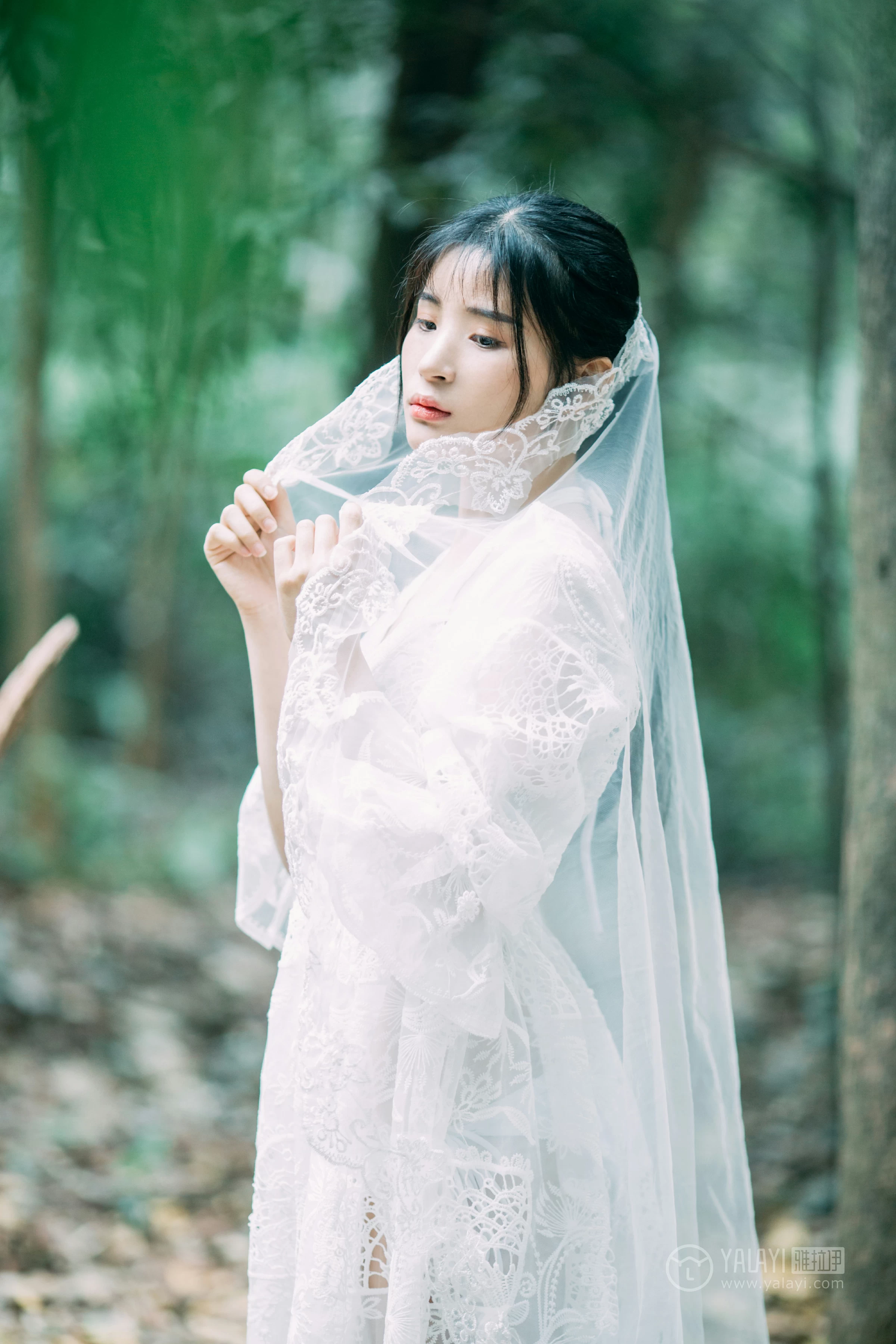 [YALAYI雅拉伊]No.194 仙乐飘飘 阿惜 白色透视镂空连衣裙加白色内衣性感私房写真集第7张