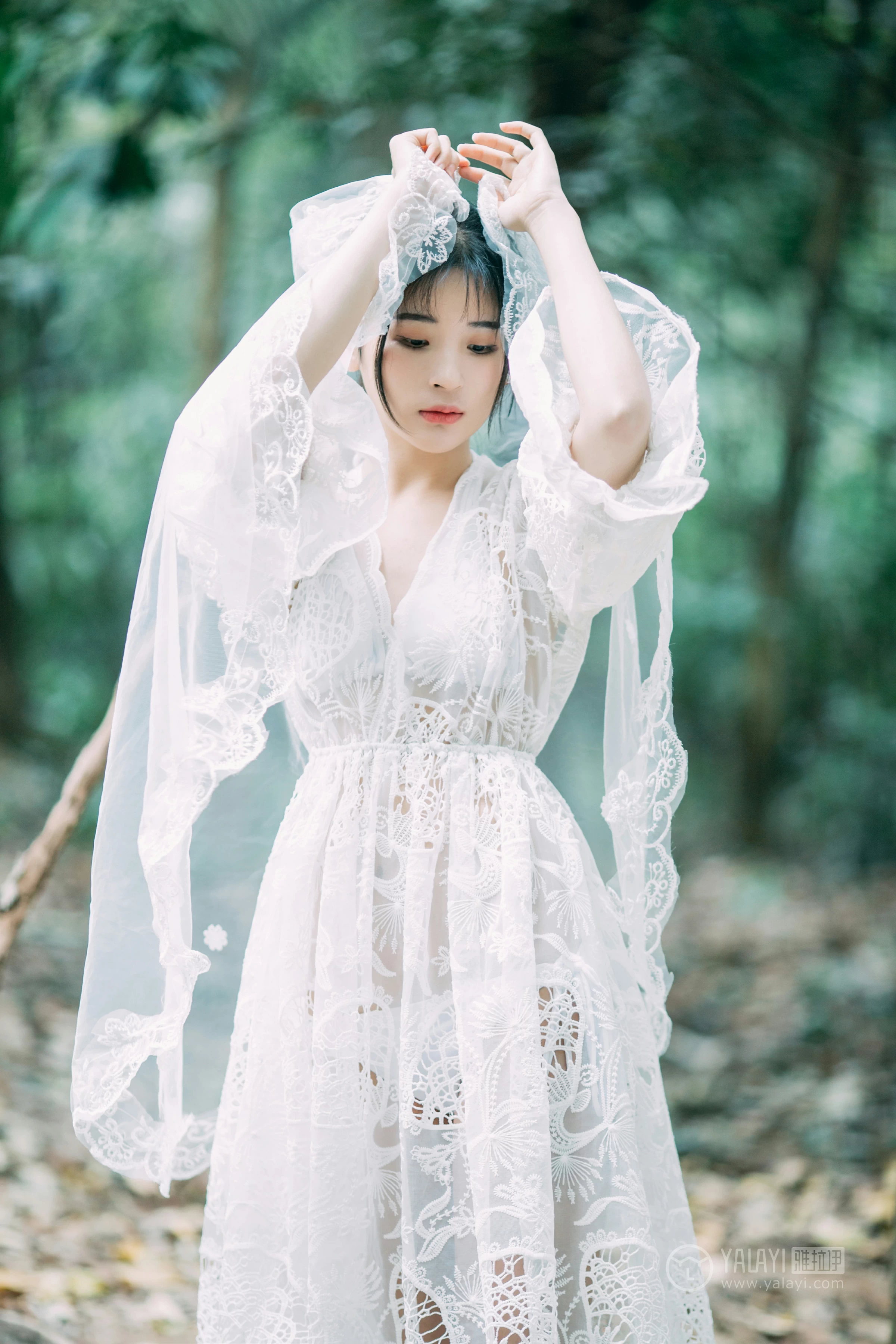 [YALAYI雅拉伊]No.194 仙乐飘飘 阿惜 白色透视镂空连衣裙加白色内衣性感私房写真集第8张