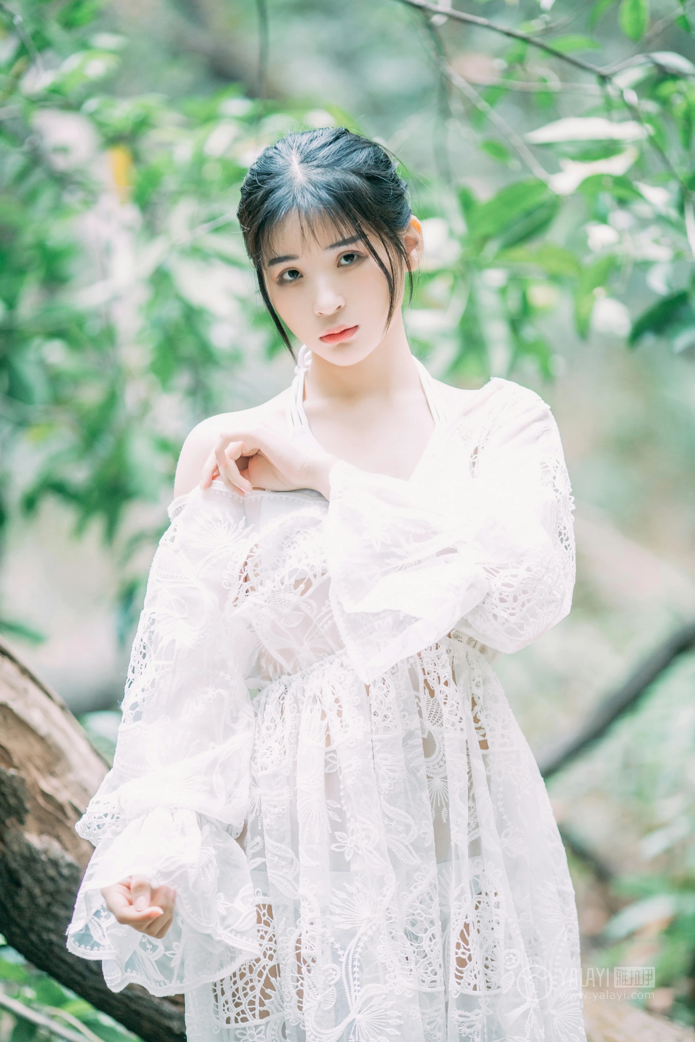 [YALAYI雅拉伊]No.194 仙乐飘飘 阿惜 白色透视镂空连衣裙加白色内衣性感私房写真集第16张