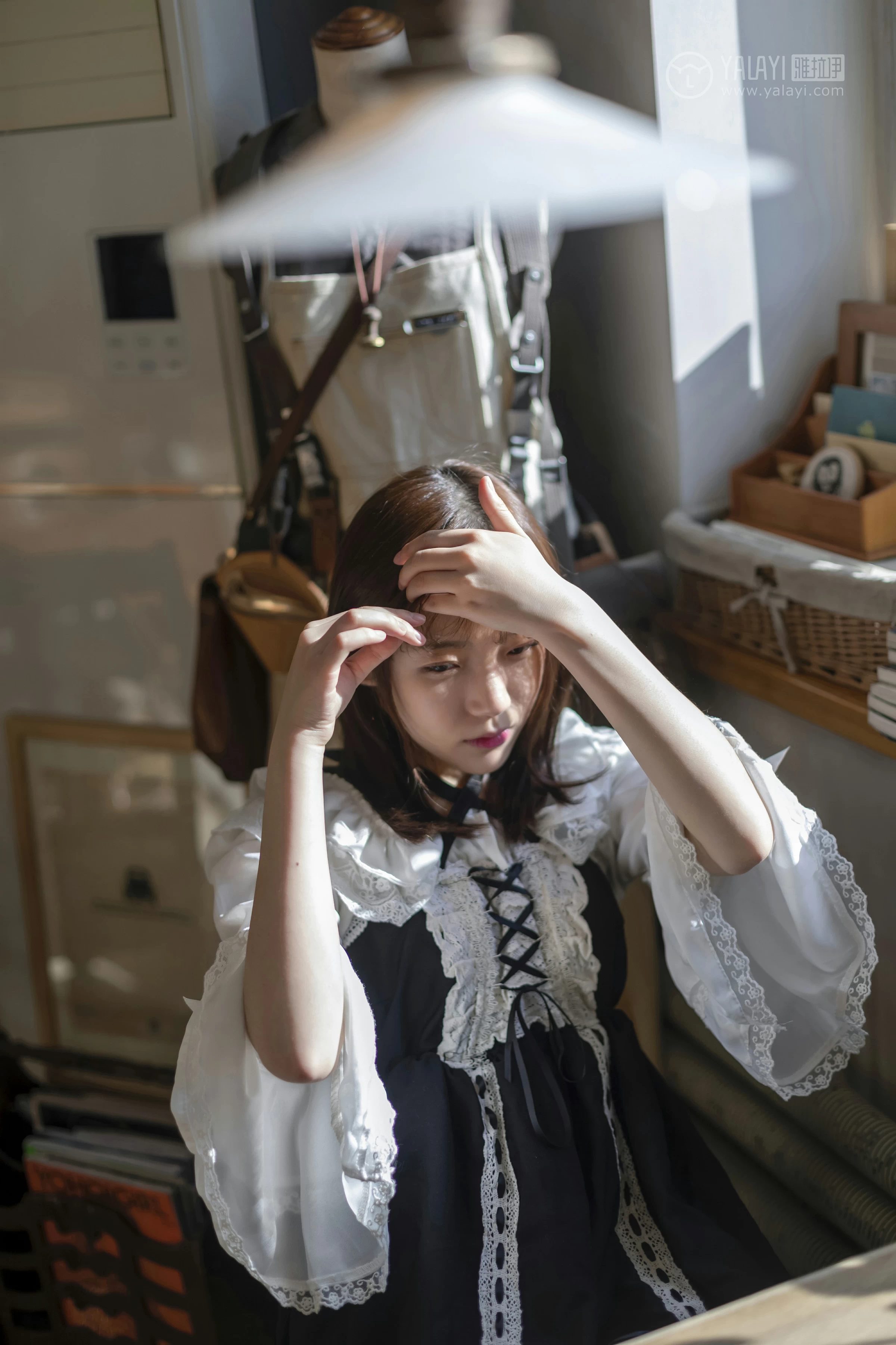[YALAYI雅拉伊]No.219 半糖洛丽塔 刘开心 情趣公主制服连衣裙性感私房写真集第4张
