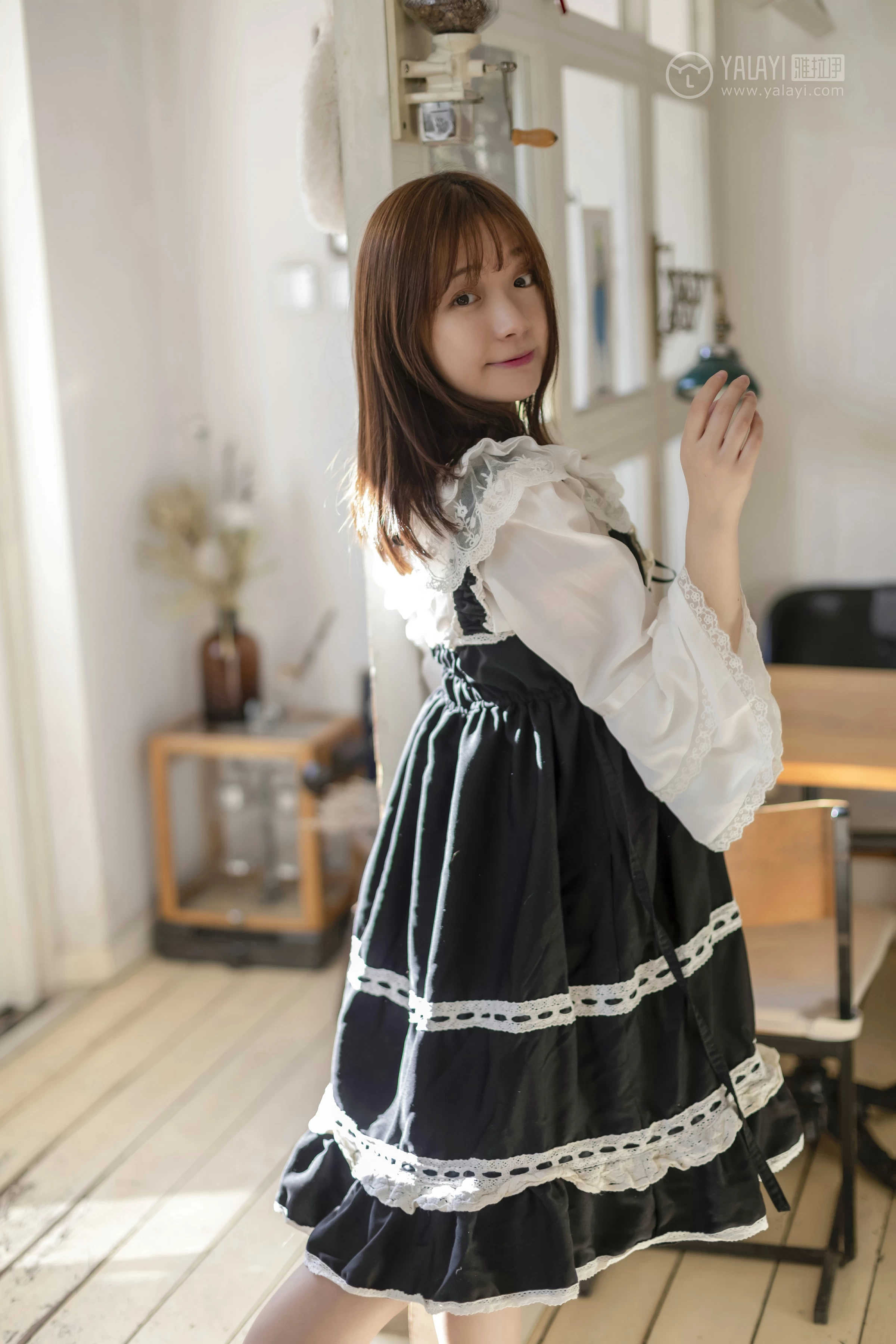 [YALAYI雅拉伊]No.219 半糖洛丽塔 刘开心 情趣公主制服连衣裙性感私房写真集第9张