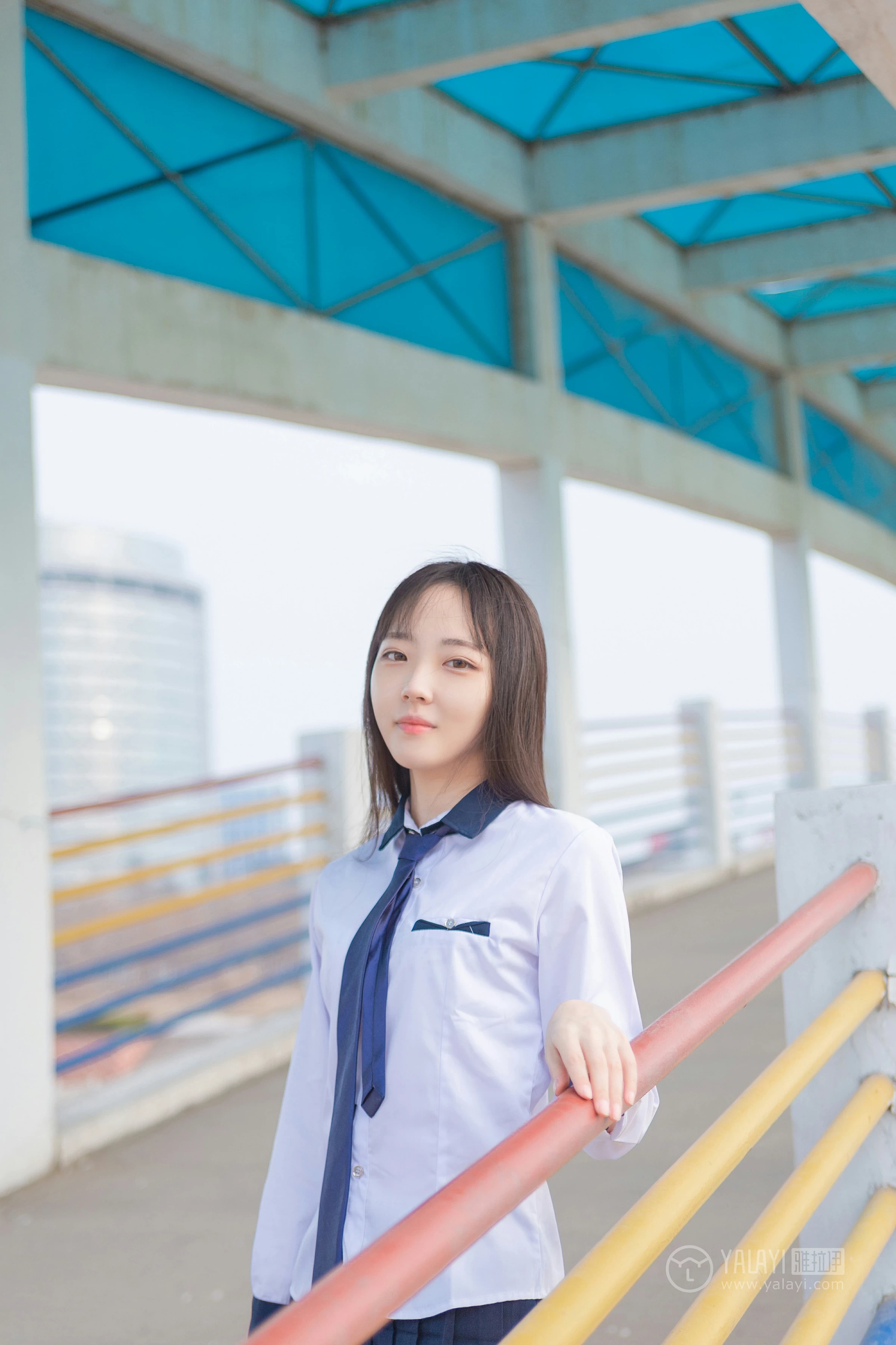 [YALAYI雅拉伊]No.229 小清新 文慧慧 日本高中女生制服与短裙加黑色丝袜美腿性感私房写真集第1张