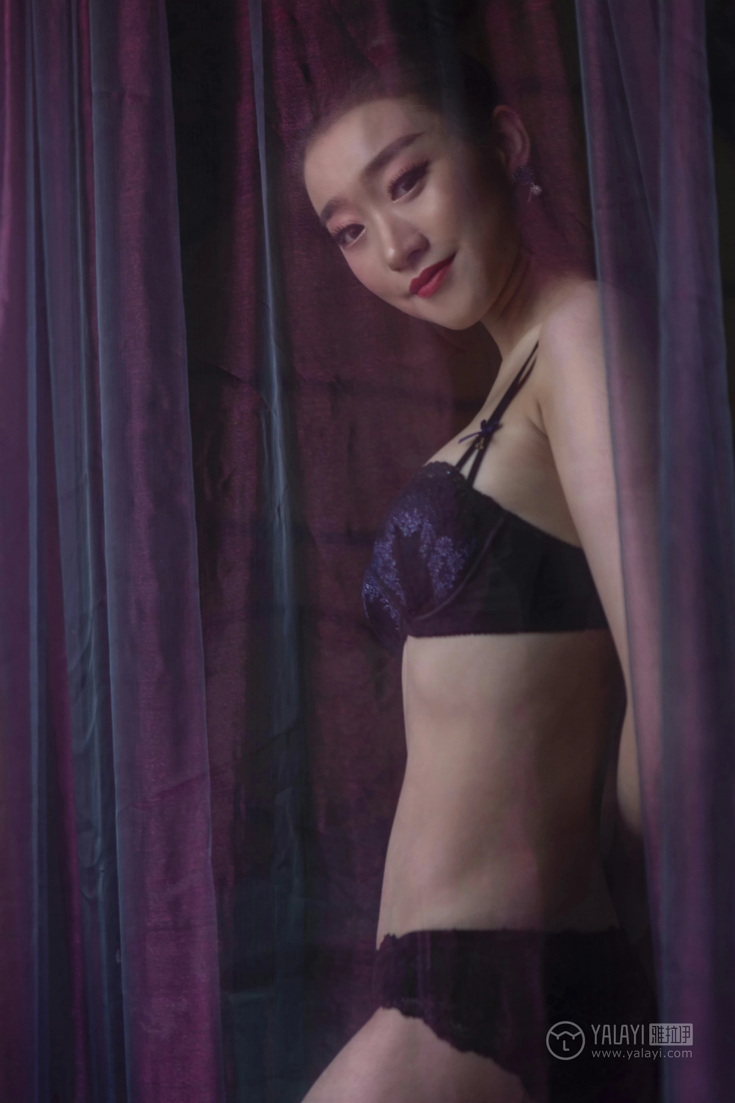 [YALAYI雅拉伊]No.228 紫纱 心怡 黑色蕾丝内衣性感私房写真集第13张