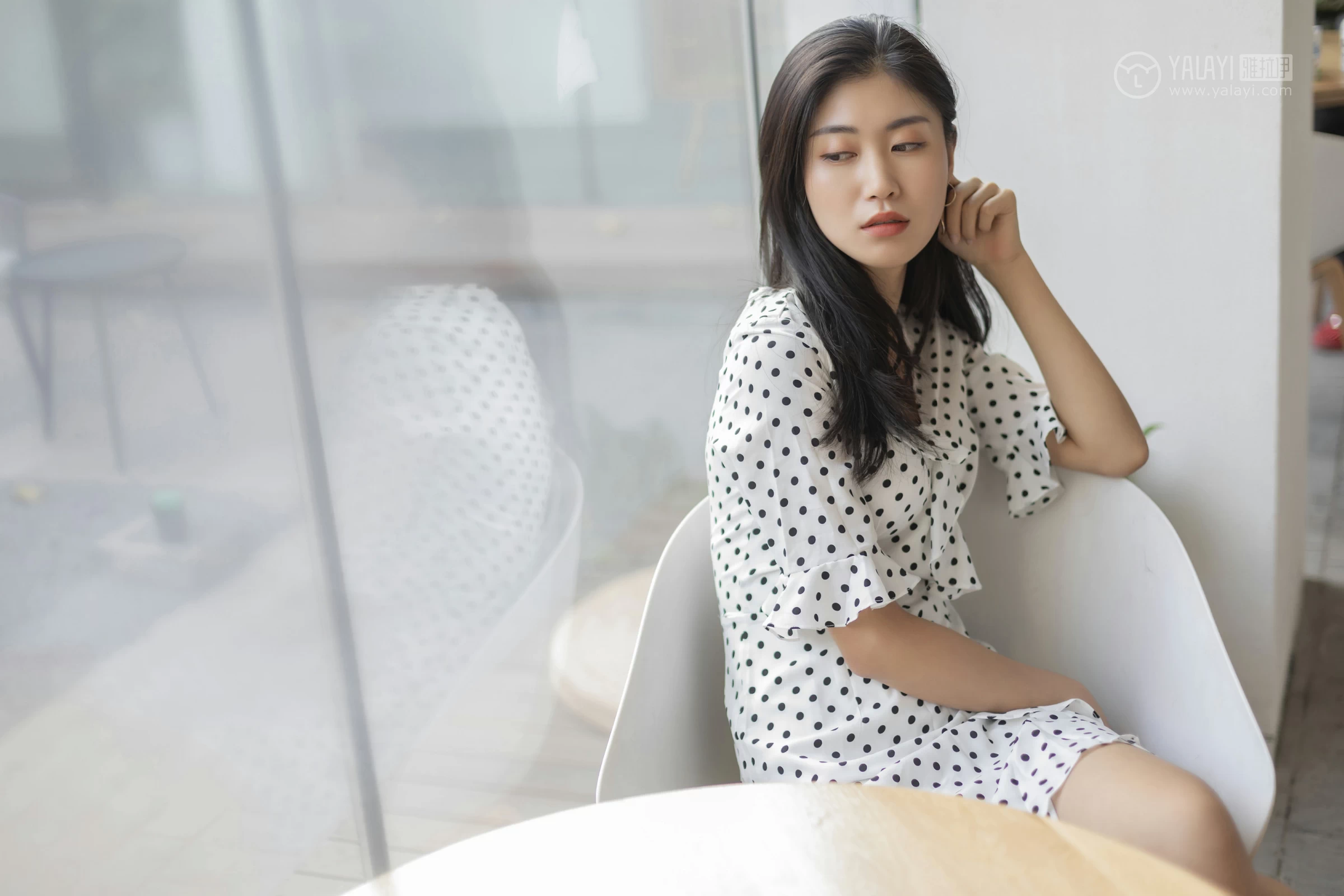 [YALAYI雅拉伊]No.264 波点女孩儿 乔妹儿 白色透视连衣裙居家私房写真集第11张