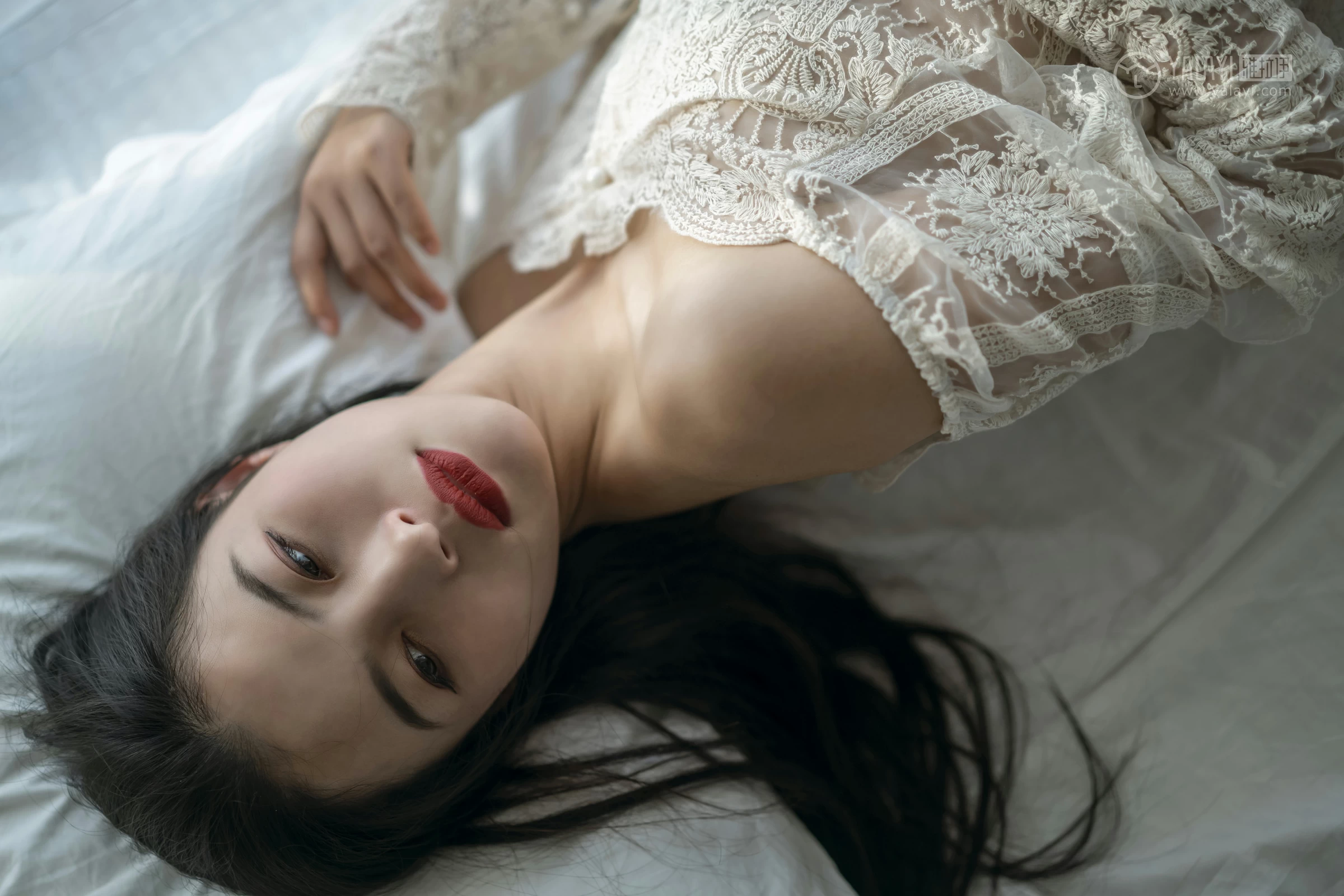 [YALAYI雅拉伊]No.280 盛夏的果实 小竹 情趣透视镂空衬衫加白色内衣性感私房写真集第11张