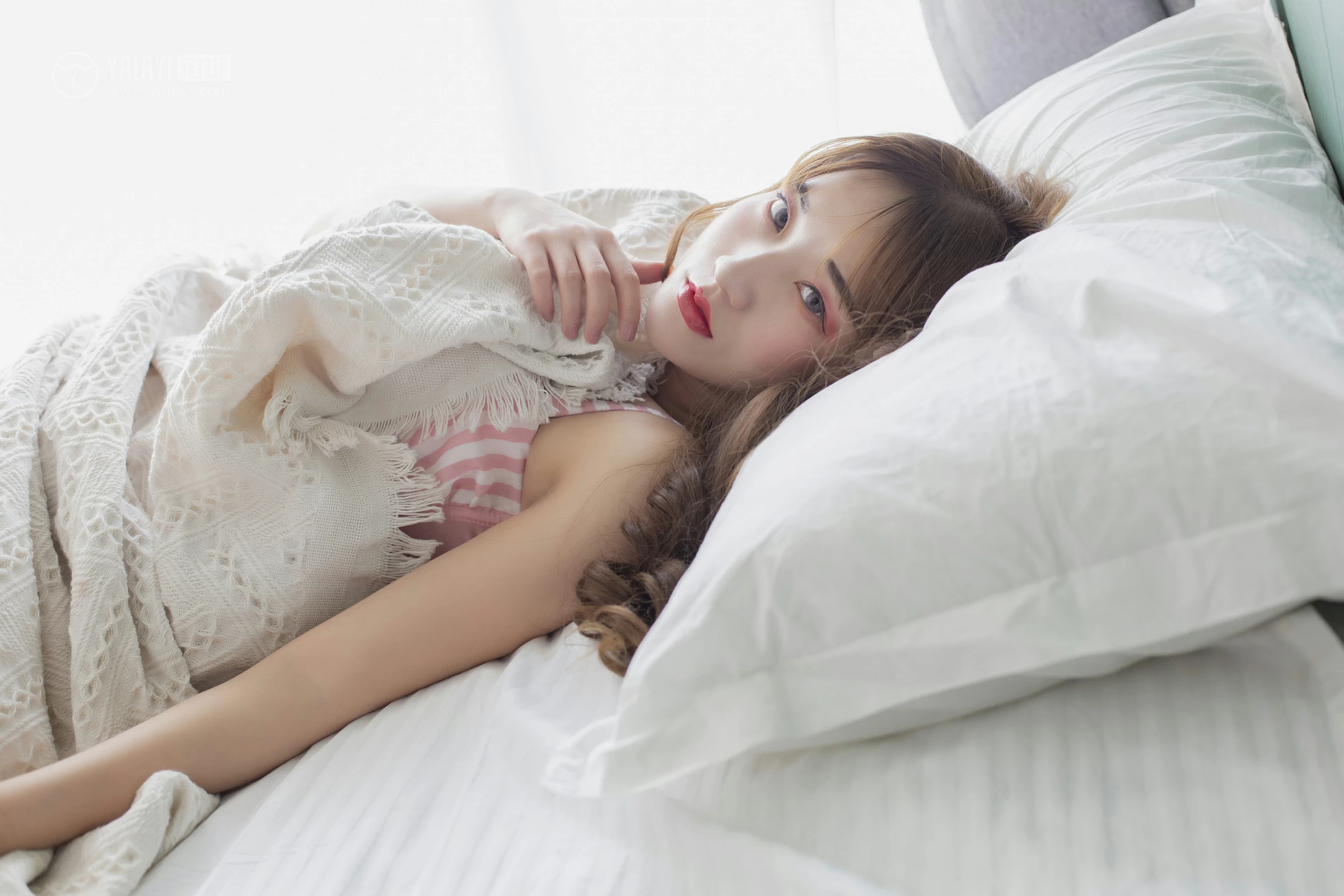 [YALAYI雅拉伊]No.273 千娇百媚 顾盼兮 粉色内衣与内裤性感私房写真集第6张
