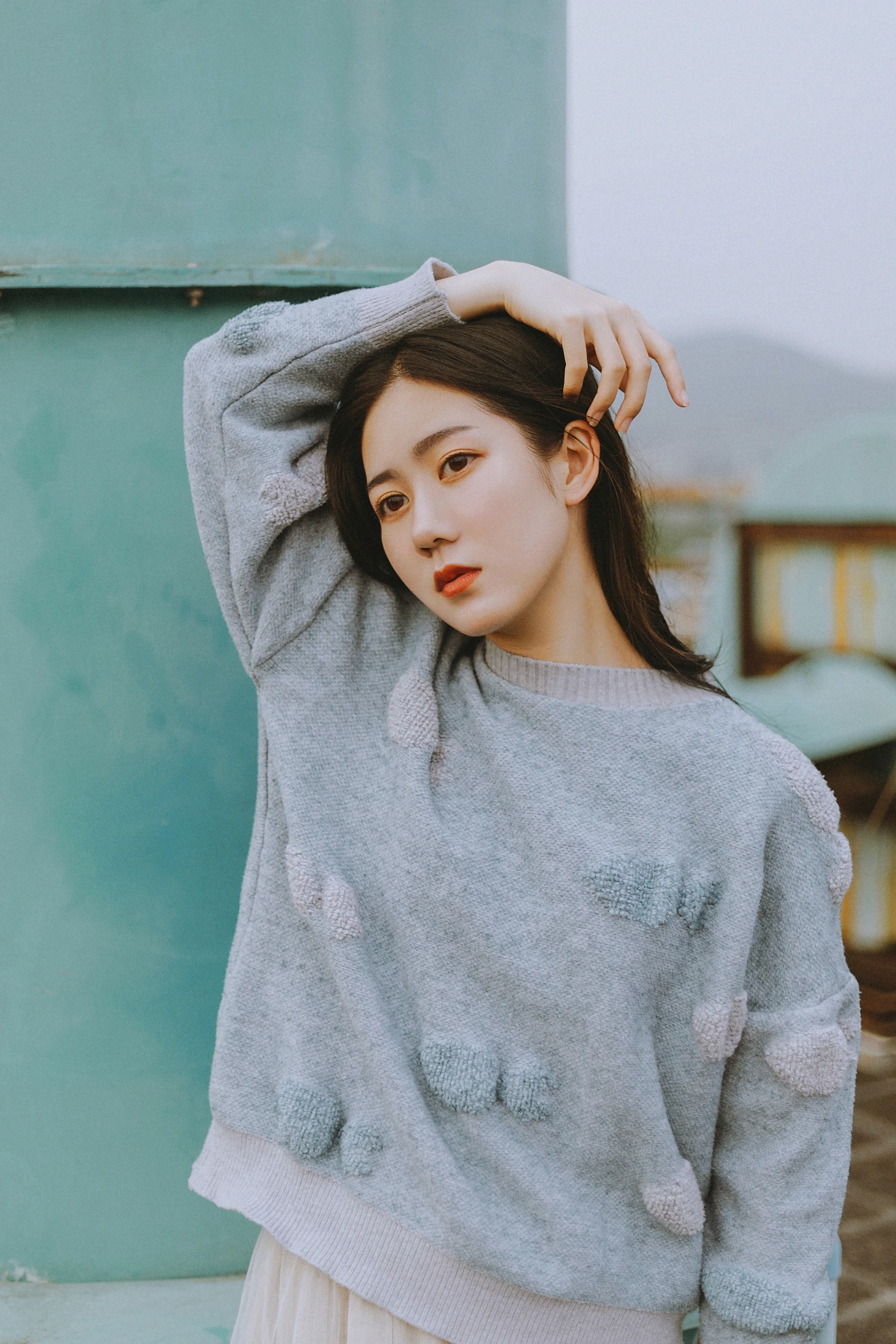 [YALAYI雅拉伊] No.274 芳华 喜儿 蓝色卫衣与白色透视短裙性感私房写真集第11张